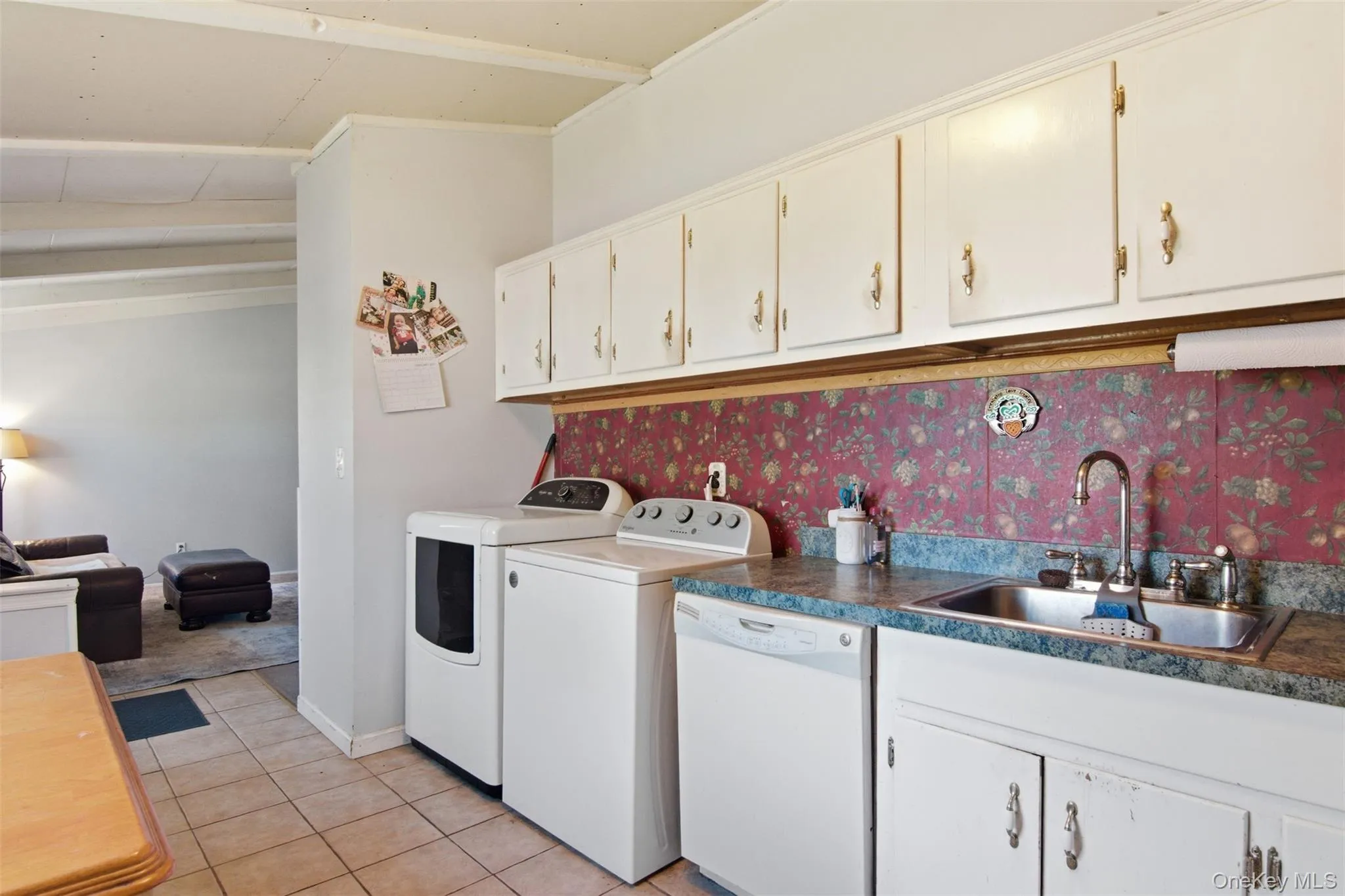 30 Lodge Lane, Brookhaven, NY, 4 Bedrooms Bedrooms, 7 Rooms Rooms,3 BathroomsBathrooms,Residential,For Rent,Lodge,0,982774 30 Lodge Lane, Brookhaven, NY, 4 Bedrooms Bedrooms, 7 Rooms Rooms,3 BathroomsBathrooms,Residential,For Rent,Lodge,0,982774