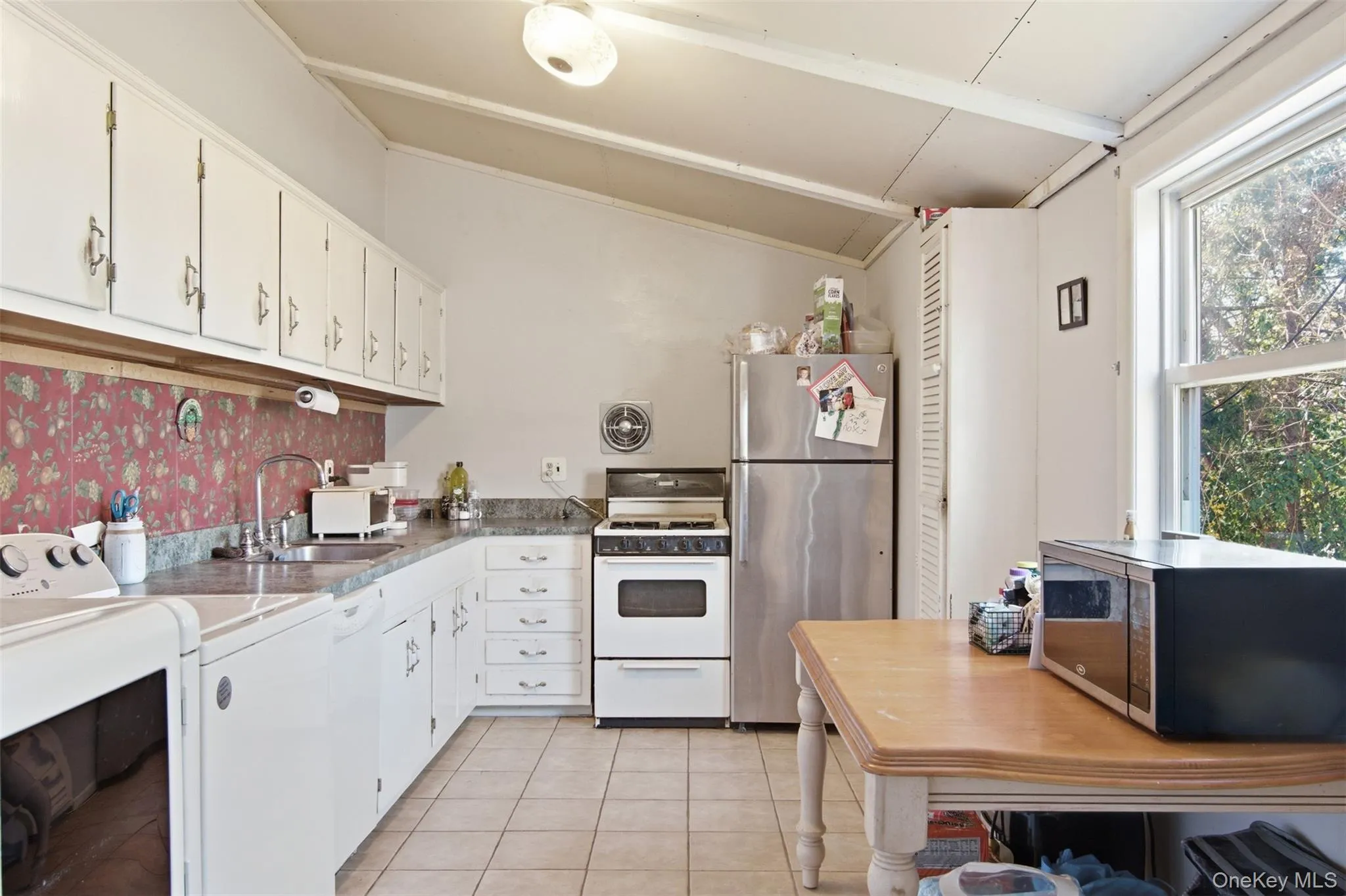 30 Lodge Lane, Brookhaven, NY, 4 Bedrooms Bedrooms, 7 Rooms Rooms,3 BathroomsBathrooms,Residential,For Rent,Lodge,0,982774 30 Lodge Lane, Brookhaven, NY, 4 Bedrooms Bedrooms, 7 Rooms Rooms,3 BathroomsBathrooms,Residential,For Rent,Lodge,0,982774