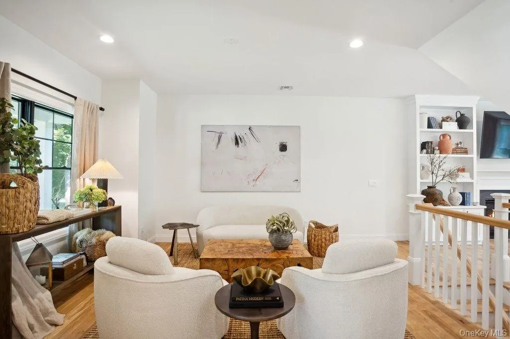 4 Squaw Road, East Hampton, New York 11937