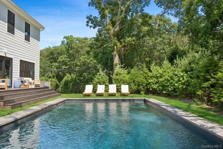 4 Squaw Road, East Hampton, New York 11937