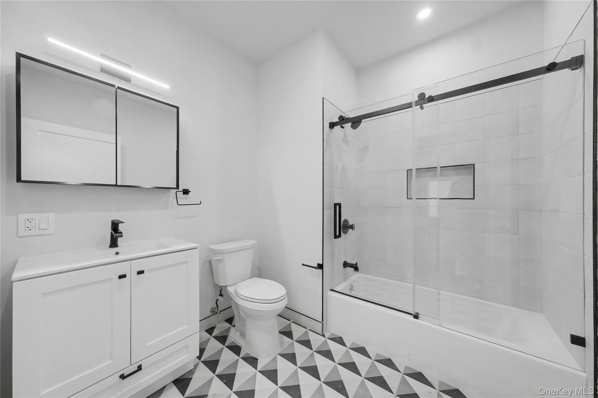 10 Market Street, Wappinger, NY, 2 Bedrooms Bedrooms, 6 Rooms Rooms,2 BathroomsBathrooms,Residential Lease,For Rent,Market,0,982812 10 Market Street, Wappinger, NY, 2 Bedrooms Bedrooms, 6 Rooms Rooms,2 BathroomsBathrooms,Residential Lease,For Rent,Market,0,982812