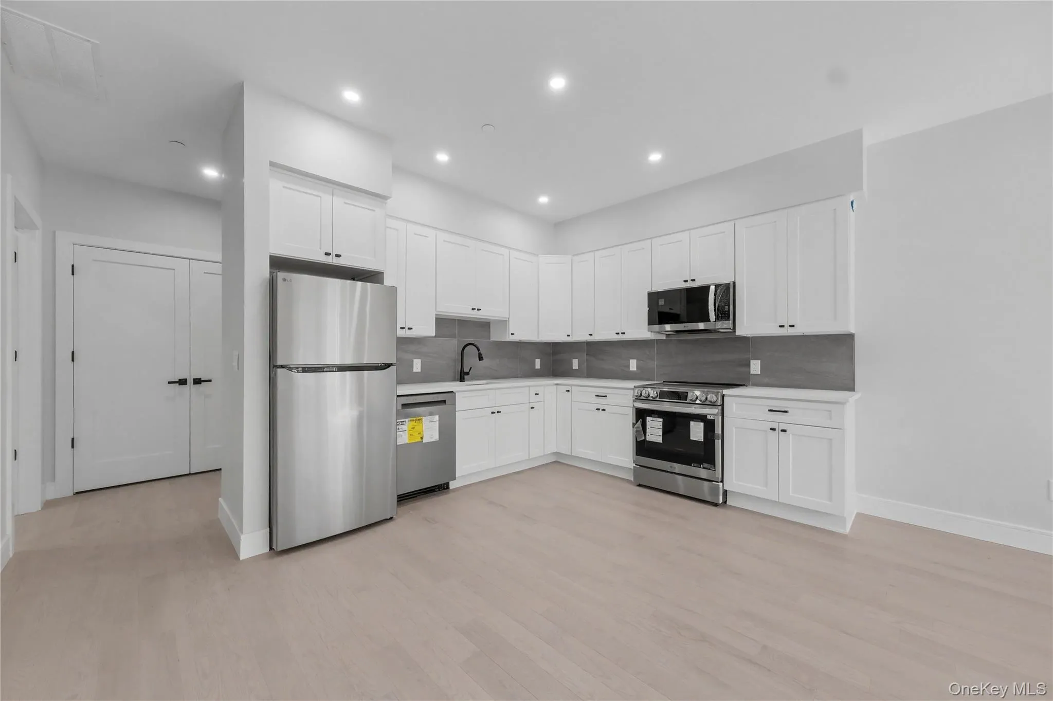 10 Market Street, Wappinger, NY, 2 Bedrooms Bedrooms, 6 Rooms Rooms,2 BathroomsBathrooms,Residential Lease,For Rent,Market,0,982812 10 Market Street, Wappinger, NY, 2 Bedrooms Bedrooms, 6 Rooms Rooms,2 BathroomsBathrooms,Residential Lease,For Rent,Market,0,982812