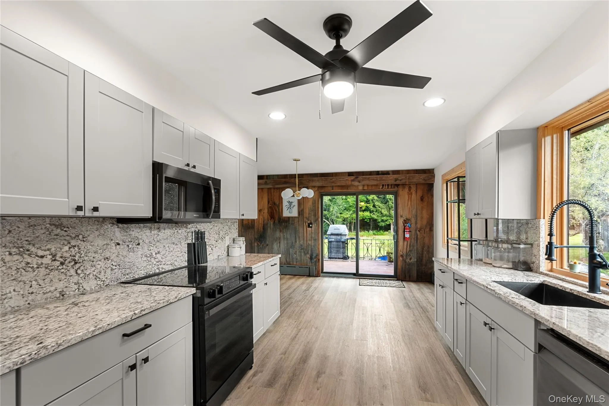 6652 State Route 42, Fallsburg, NY, 3 Bedrooms Bedrooms, 8 Rooms Rooms,2 BathroomsBathrooms,Residential,For Rent,State Route 42,0,982817 6652 State Route 42, Fallsburg, NY, 3 Bedrooms Bedrooms, 8 Rooms Rooms,2 BathroomsBathrooms,Residential,For Rent,State Route 42,0,982817