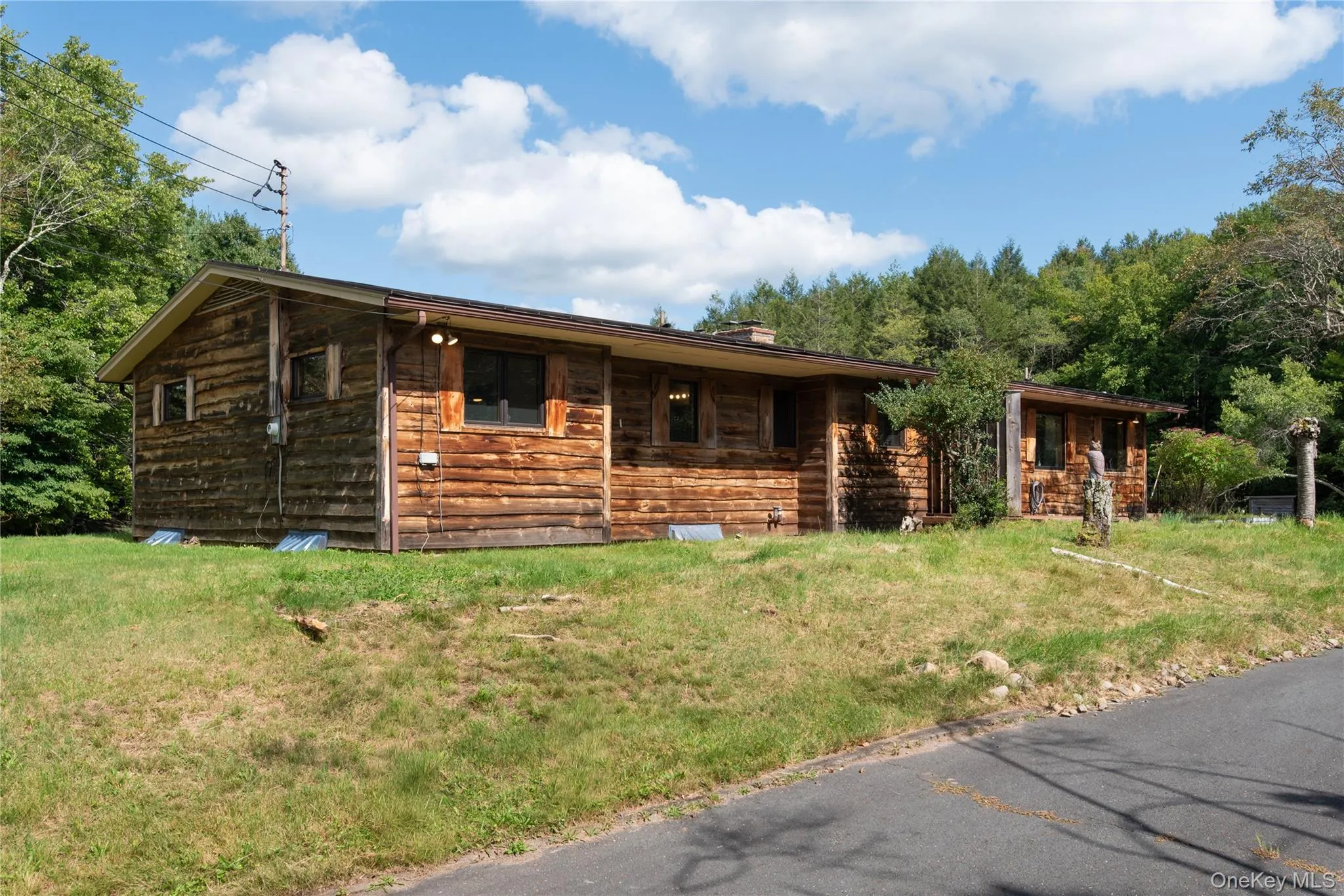 6652 State Route 42, Fallsburg, NY, 3 Bedrooms Bedrooms, 8 Rooms Rooms,2 BathroomsBathrooms,Residential,For Rent,State Route 42,0,982817 6652 State Route 42, Fallsburg, NY, 3 Bedrooms Bedrooms, 8 Rooms Rooms,2 BathroomsBathrooms,Residential,For Rent,State Route 42,0,982817
