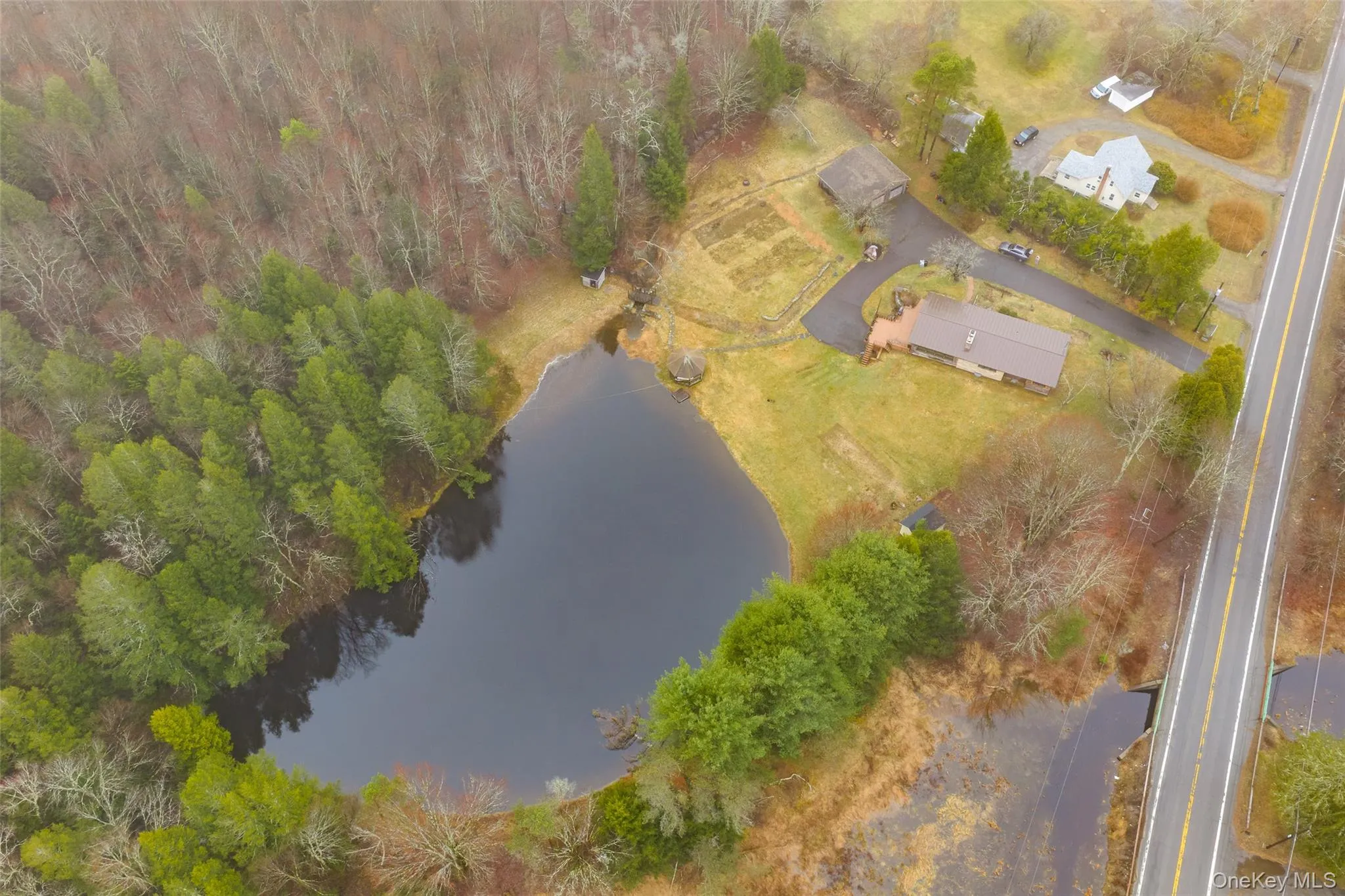 6652 State Route 42, Fallsburg, NY, 3 Bedrooms Bedrooms, 8 Rooms Rooms,2 BathroomsBathrooms,Residential Sale,For Rent,State Route 42,0,982817 6652 State Route 42, Fallsburg, NY, 3 Bedrooms Bedrooms, 8 Rooms Rooms,2 BathroomsBathrooms,Residential Sale,For Rent,State Route 42,0,982817