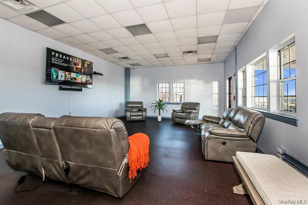 85 Admiral Court, New York, NY, 3 Bedrooms Bedrooms, 8 Rooms Rooms,2 BathroomsBathrooms,Residential,For Rent,Admiral,0,982819 85 Admiral Court, New York, NY, 3 Bedrooms Bedrooms, 8 Rooms Rooms,2 BathroomsBathrooms,Residential,For Rent,Admiral,0,982819