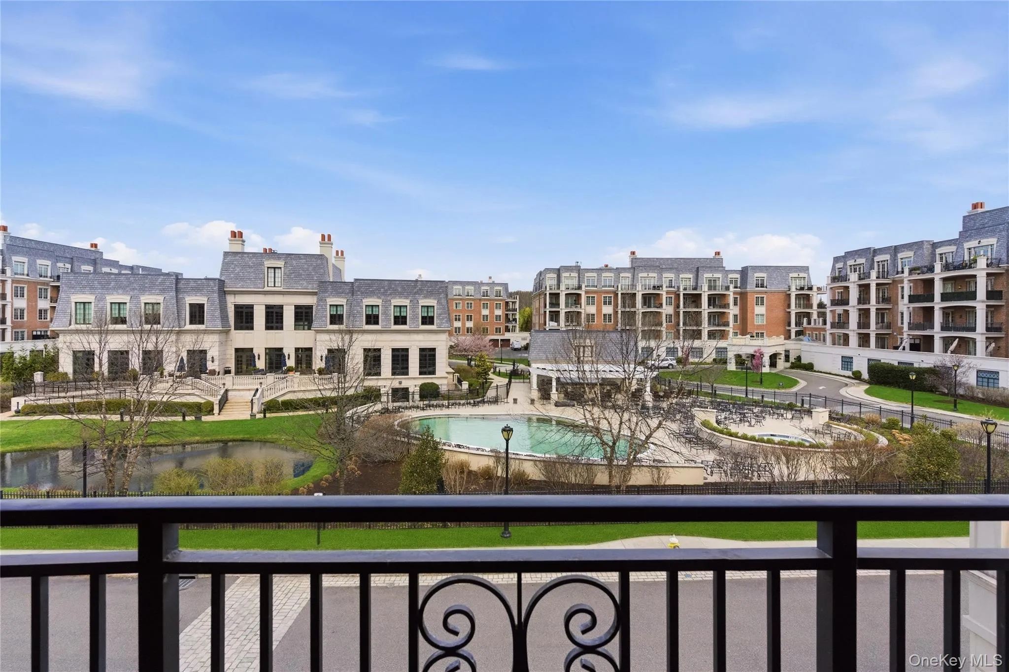 3000 Royal Court, North Hempstead, NY, 2 Bedrooms Bedrooms, 6 Rooms Rooms,2 BathroomsBathrooms,Residential,For Rent,Royal,0,982822 3000 Royal Court, North Hempstead, NY, 2 Bedrooms Bedrooms, 6 Rooms Rooms,2 BathroomsBathrooms,Residential,For Rent,Royal,0,982822