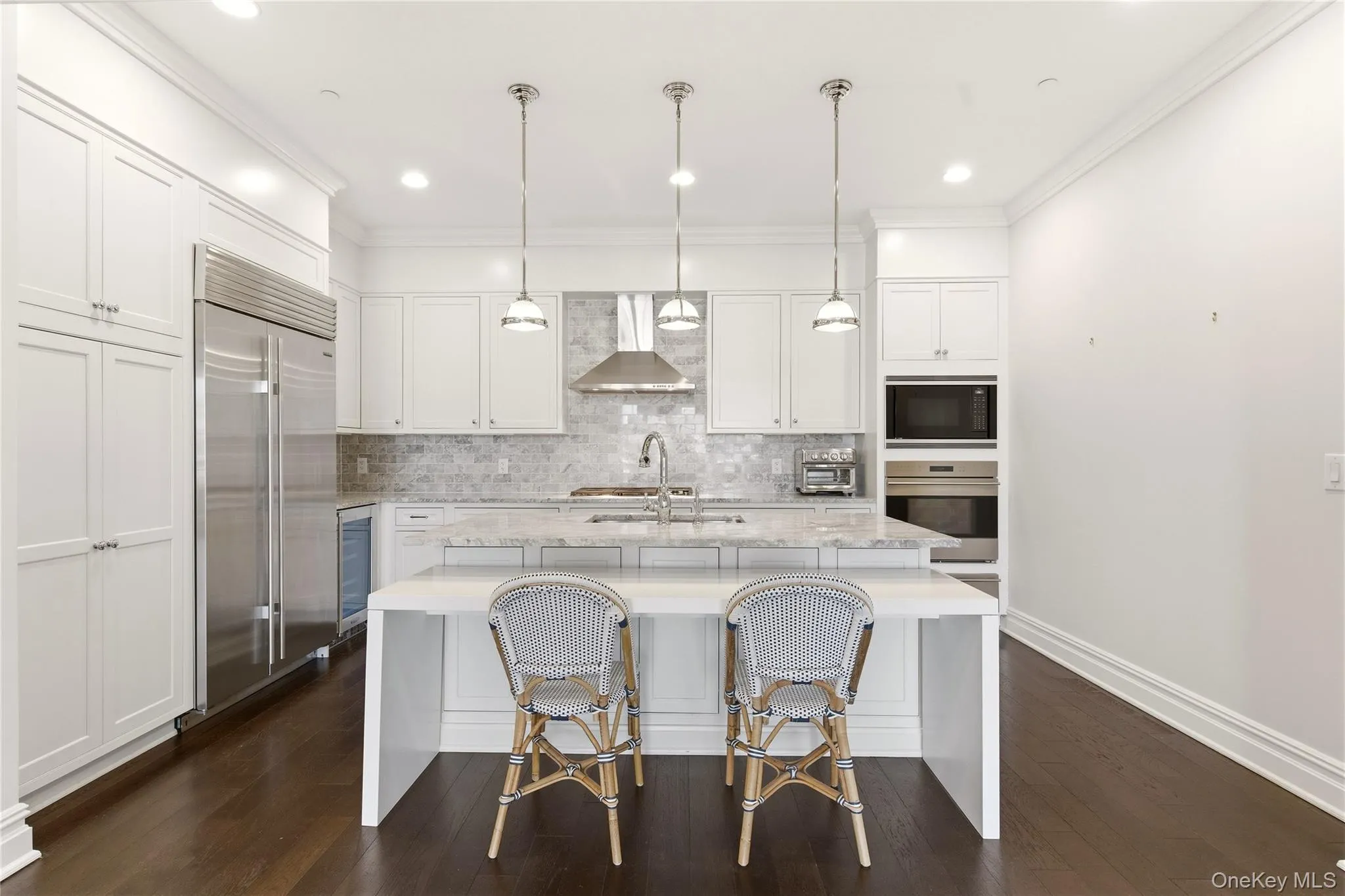 3000 Royal Court, North Hempstead, NY, 2 Bedrooms Bedrooms, 6 Rooms Rooms,2 BathroomsBathrooms,Residential,For Rent,Royal,0,982822 3000 Royal Court, North Hempstead, NY, 2 Bedrooms Bedrooms, 6 Rooms Rooms,2 BathroomsBathrooms,Residential,For Rent,Royal,0,982822