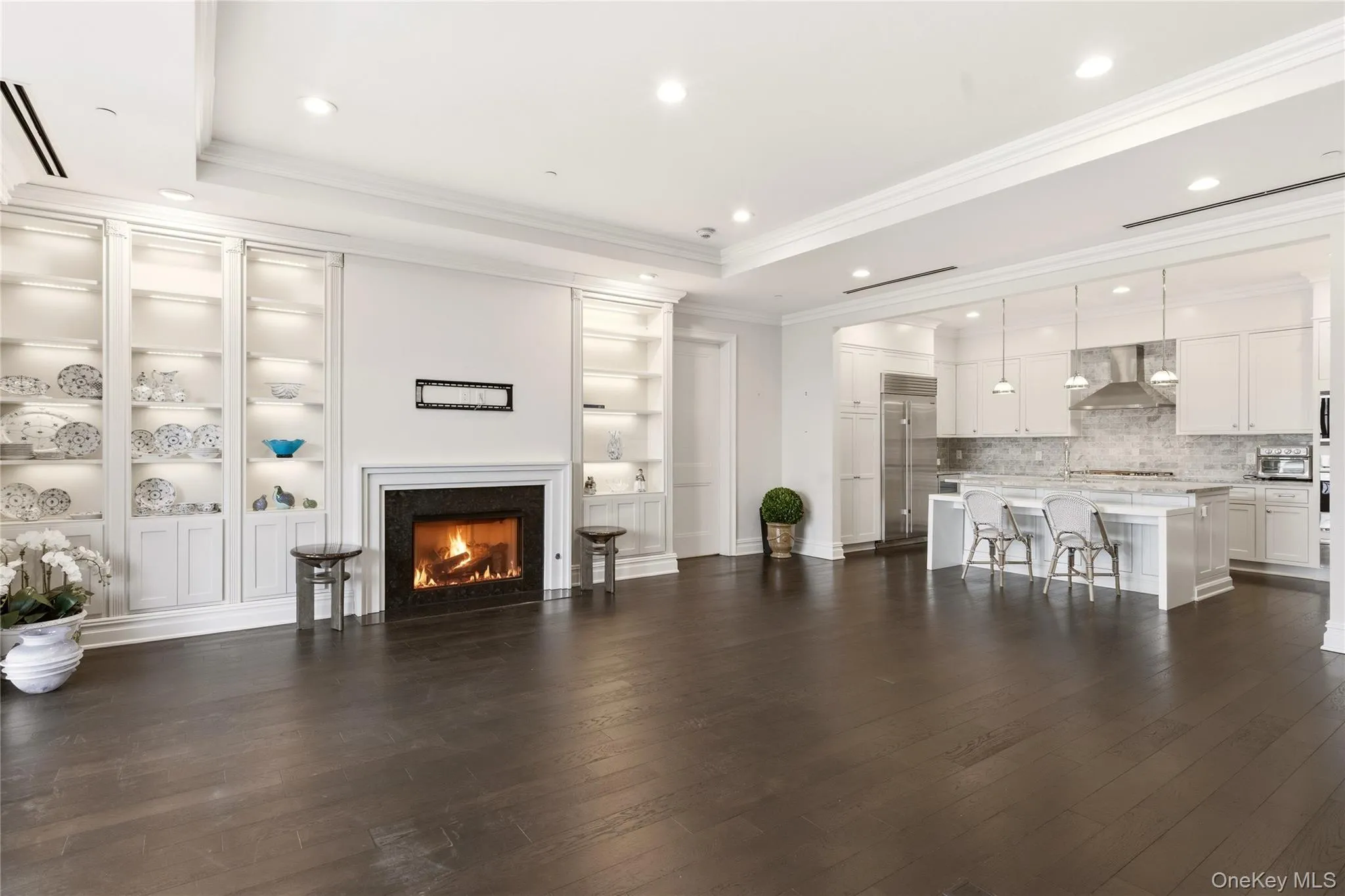 3000 Royal Court, North Hempstead, NY, 2 Bedrooms Bedrooms, 6 Rooms Rooms,2 BathroomsBathrooms,Residential,For Rent,Royal,0,982822 3000 Royal Court, North Hempstead, NY, 2 Bedrooms Bedrooms, 6 Rooms Rooms,2 BathroomsBathrooms,Residential,For Rent,Royal,0,982822