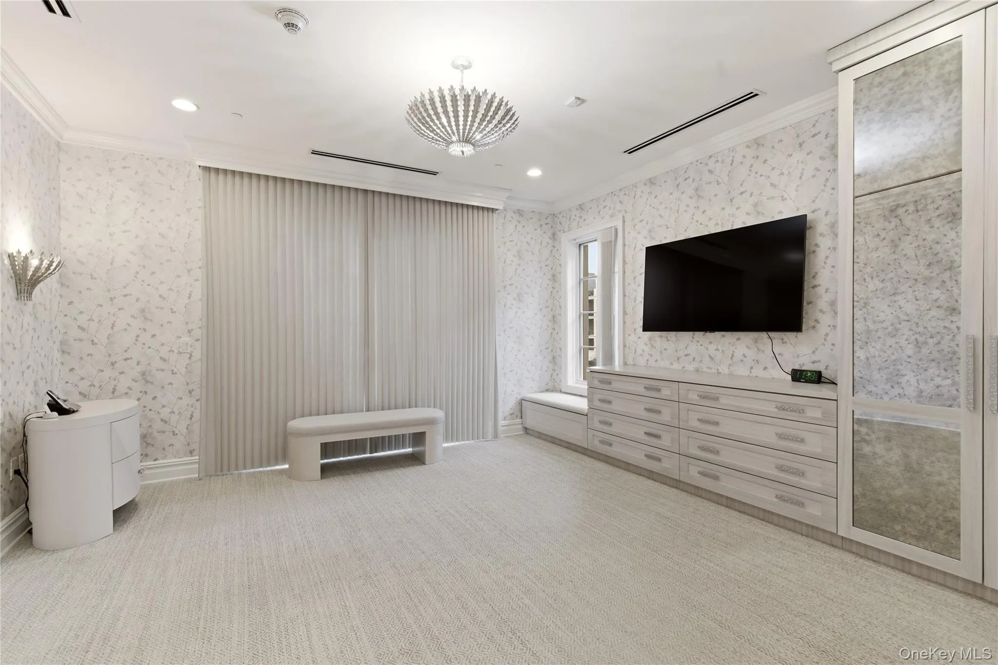 3000 Royal Court, North Hempstead, NY, 2 Bedrooms Bedrooms, 6 Rooms Rooms,2 BathroomsBathrooms,Residential,For Rent,Royal,0,982822 3000 Royal Court, North Hempstead, NY, 2 Bedrooms Bedrooms, 6 Rooms Rooms,2 BathroomsBathrooms,Residential,For Rent,Royal,0,982822