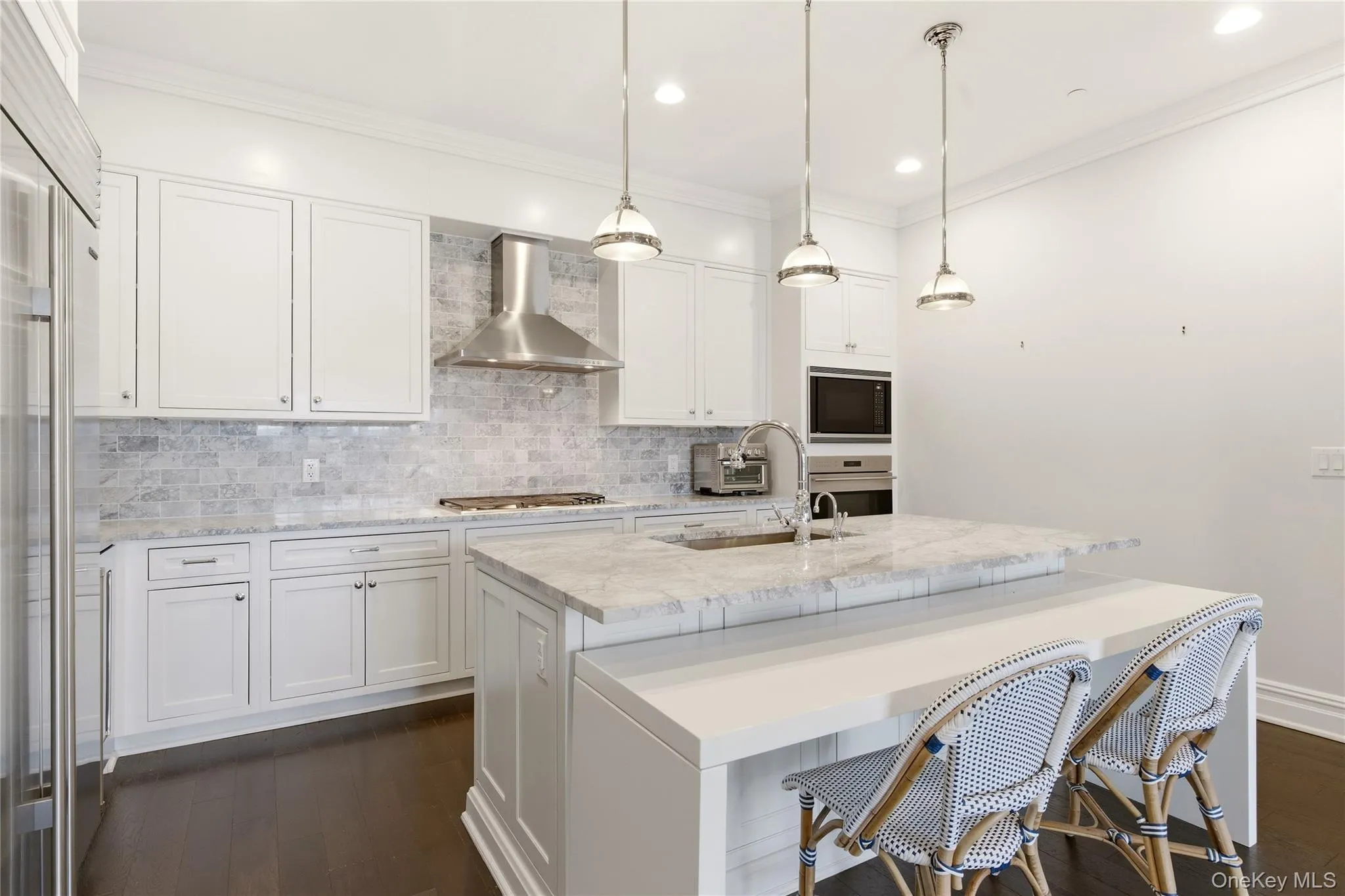 3000 Royal Court, North Hempstead, NY, 2 Bedrooms Bedrooms, 6 Rooms Rooms,2 BathroomsBathrooms,Residential,For Rent,Royal,0,982822 3000 Royal Court, North Hempstead, NY, 2 Bedrooms Bedrooms, 6 Rooms Rooms,2 BathroomsBathrooms,Residential,For Rent,Royal,0,982822