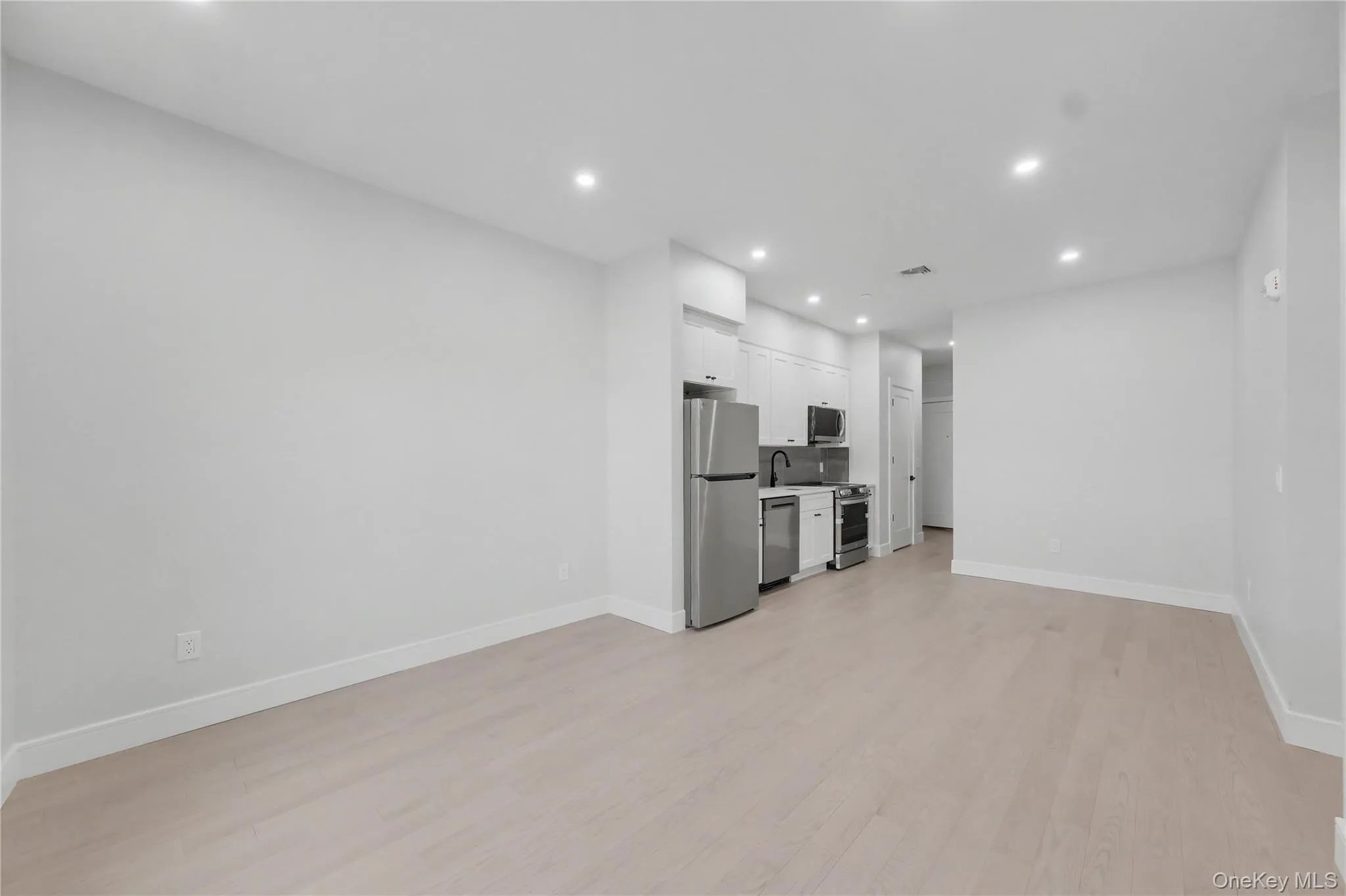 10 Market, Wappinger, NY, 2 Bedrooms Bedrooms, 6 Rooms Rooms,2 BathroomsBathrooms,Residential Lease,For Rent,Market,0,982824 10 Market, Wappinger, NY, 2 Bedrooms Bedrooms, 6 Rooms Rooms,2 BathroomsBathrooms,Residential Lease,For Rent,Market,0,982824