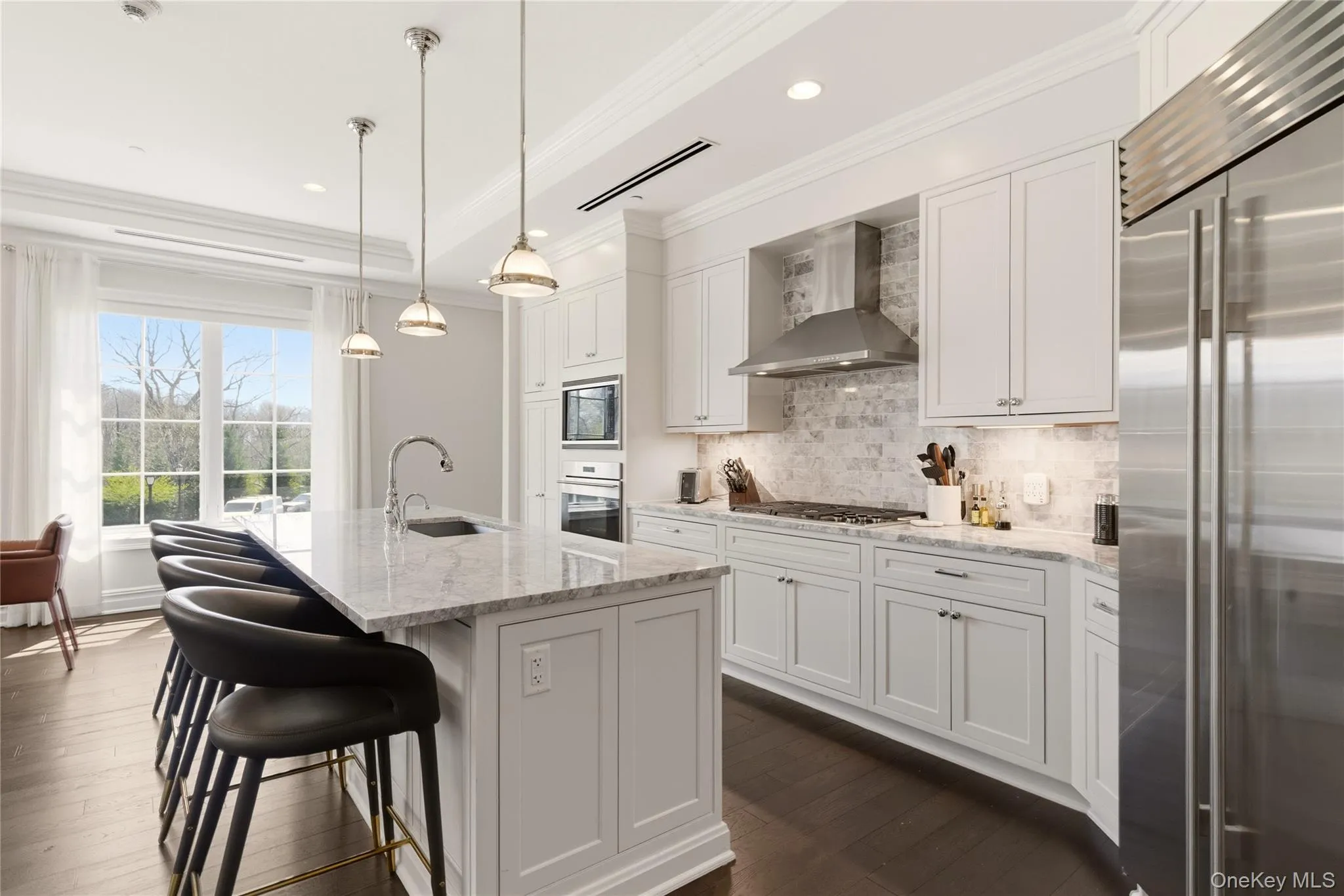 5000 Royal Court, North Hempstead, NY, 2 Bedrooms Bedrooms, 6 Rooms Rooms,2 BathroomsBathrooms,Residential,For Rent,Royal,0,982832 5000 Royal Court, North Hempstead, NY, 2 Bedrooms Bedrooms, 6 Rooms Rooms,2 BathroomsBathrooms,Residential,For Rent,Royal,0,982832