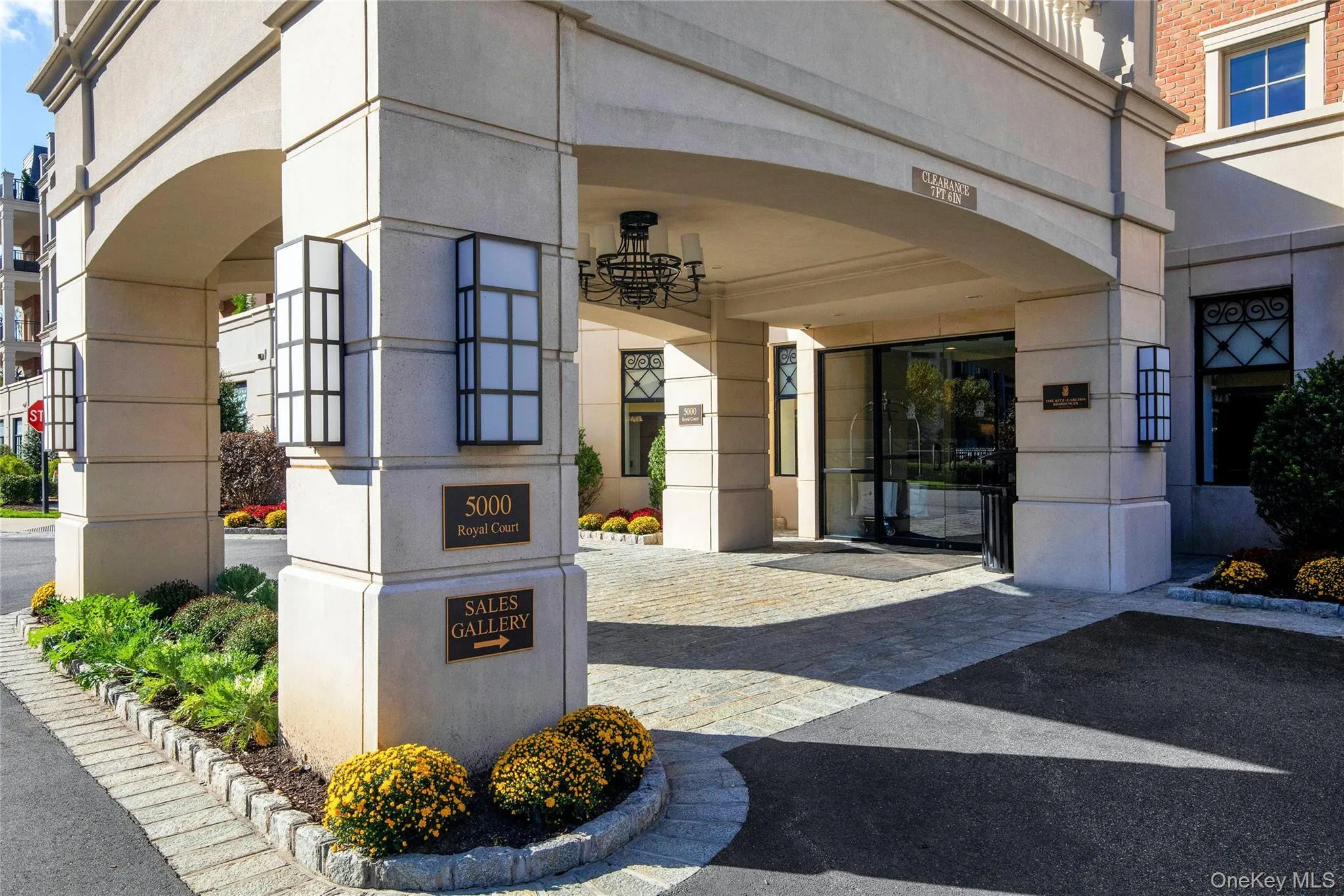 5000 Royal Court, North Hempstead, NY, 2 Bedrooms Bedrooms, 6 Rooms Rooms,2 BathroomsBathrooms,Residential,For Rent,Royal,0,982832 5000 Royal Court, North Hempstead, NY, 2 Bedrooms Bedrooms, 6 Rooms Rooms,2 BathroomsBathrooms,Residential,For Rent,Royal,0,982832