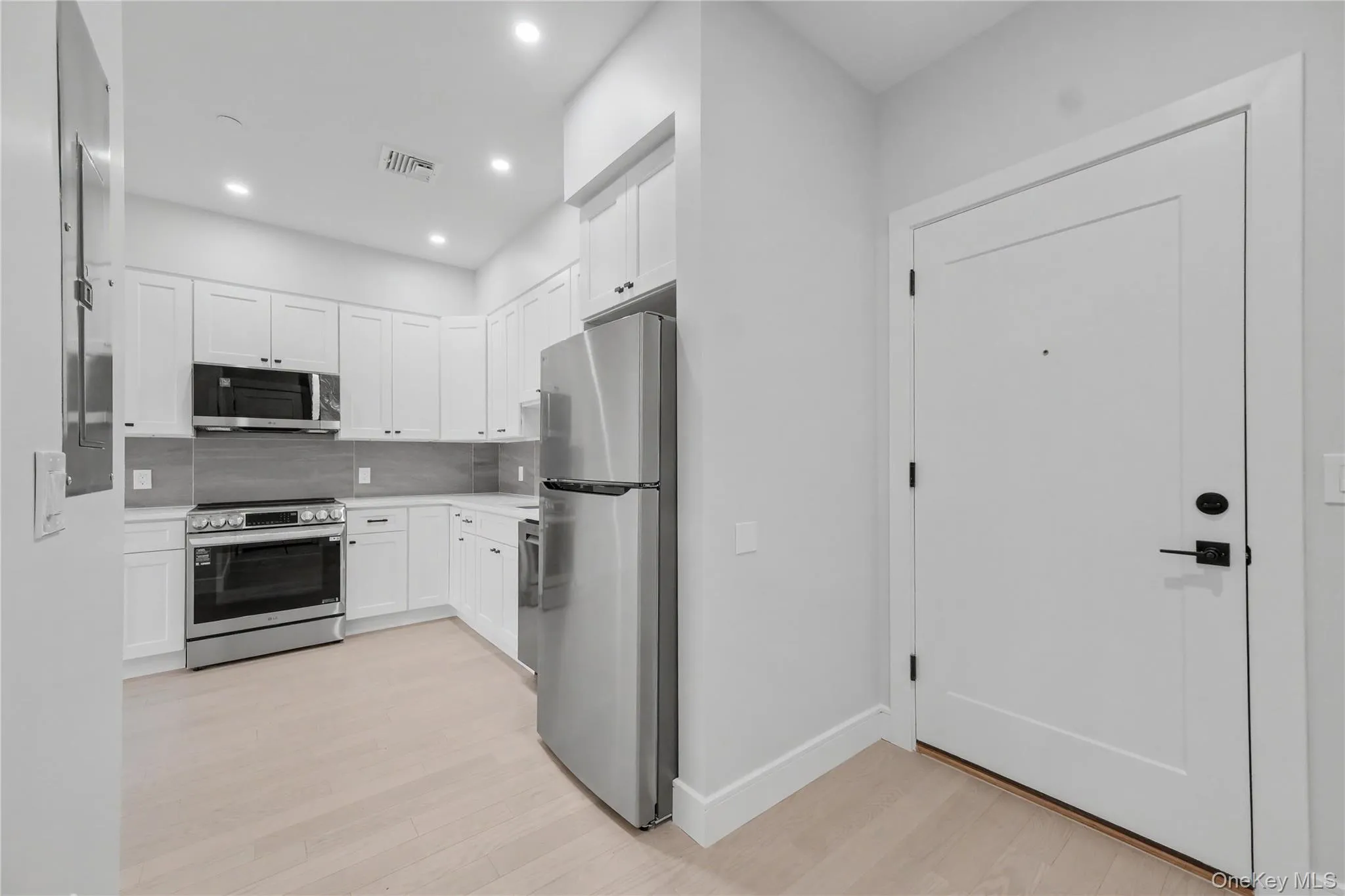 10 Market Street, Wappinger, NY, 1 Bedroom Bedrooms, 4 Rooms Rooms,1 BathroomBathrooms,Residential Lease,For Rent,Market,0,982846 10 Market Street, Wappinger, NY, 1 Bedroom Bedrooms, 4 Rooms Rooms,1 BathroomBathrooms,Residential Lease,For Rent,Market,0,982846