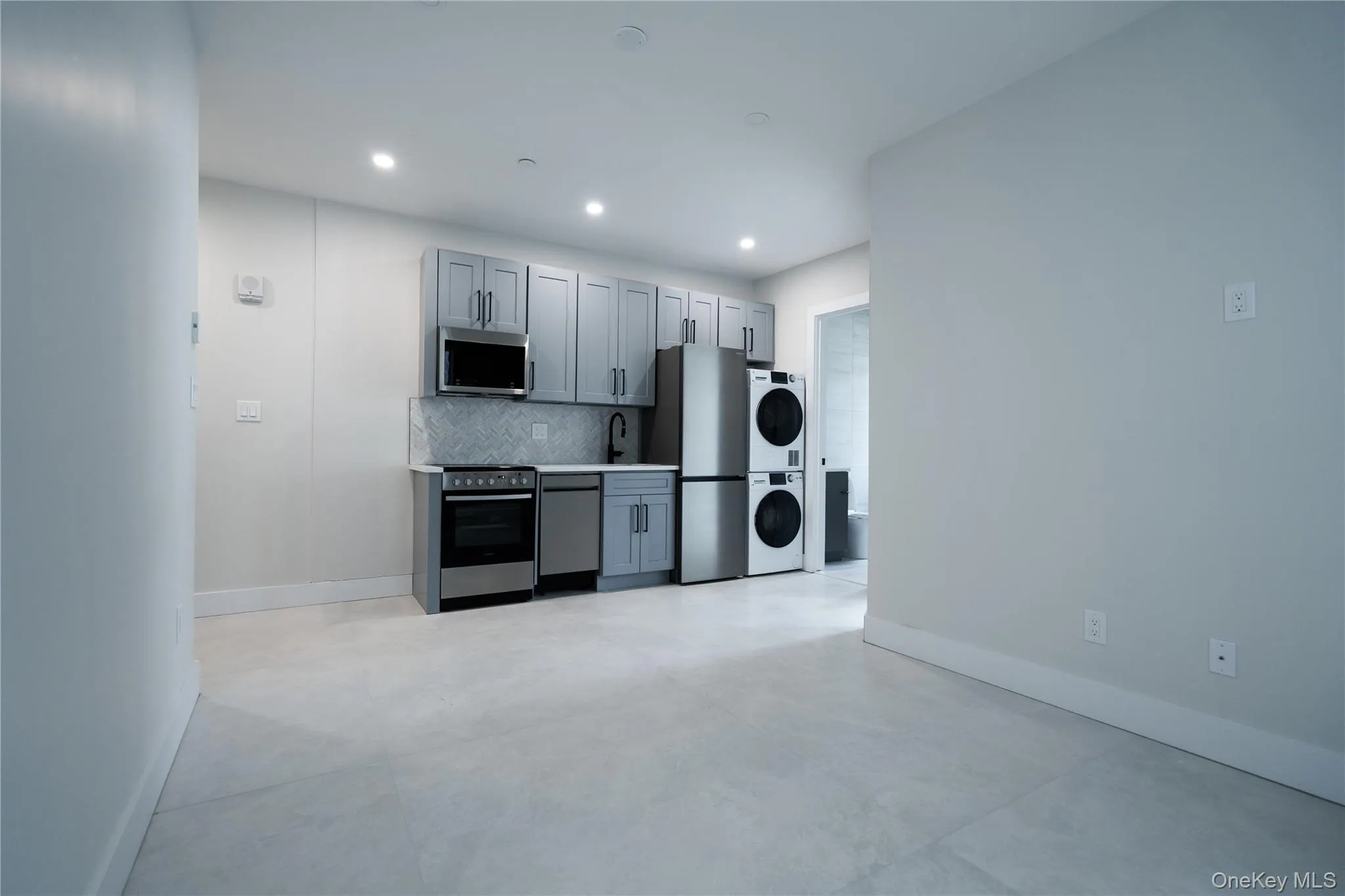 315 Broadway, Long Beach, NY, 1 Bedroom Bedrooms, 6 Rooms Rooms,1 BathroomBathrooms,Residential Lease,For Rent,Broadway,0,982851 315 Broadway, Long Beach, NY, 1 Bedroom Bedrooms, 6 Rooms Rooms,1 BathroomBathrooms,Residential Lease,For Rent,Broadway,0,982851