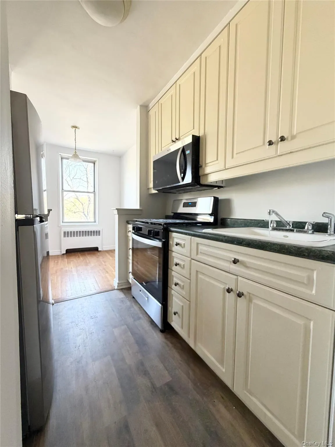 5715 Mosholu Avenue, New York, NY, 1 Bedroom Bedrooms, 4 Rooms Rooms,1 BathroomBathrooms,Residential Sale,For Rent,Mosholu,0,982866 5715 Mosholu Avenue, New York, NY, 1 Bedroom Bedrooms, 4 Rooms Rooms,1 BathroomBathrooms,Residential Sale,For Rent,Mosholu,0,982866