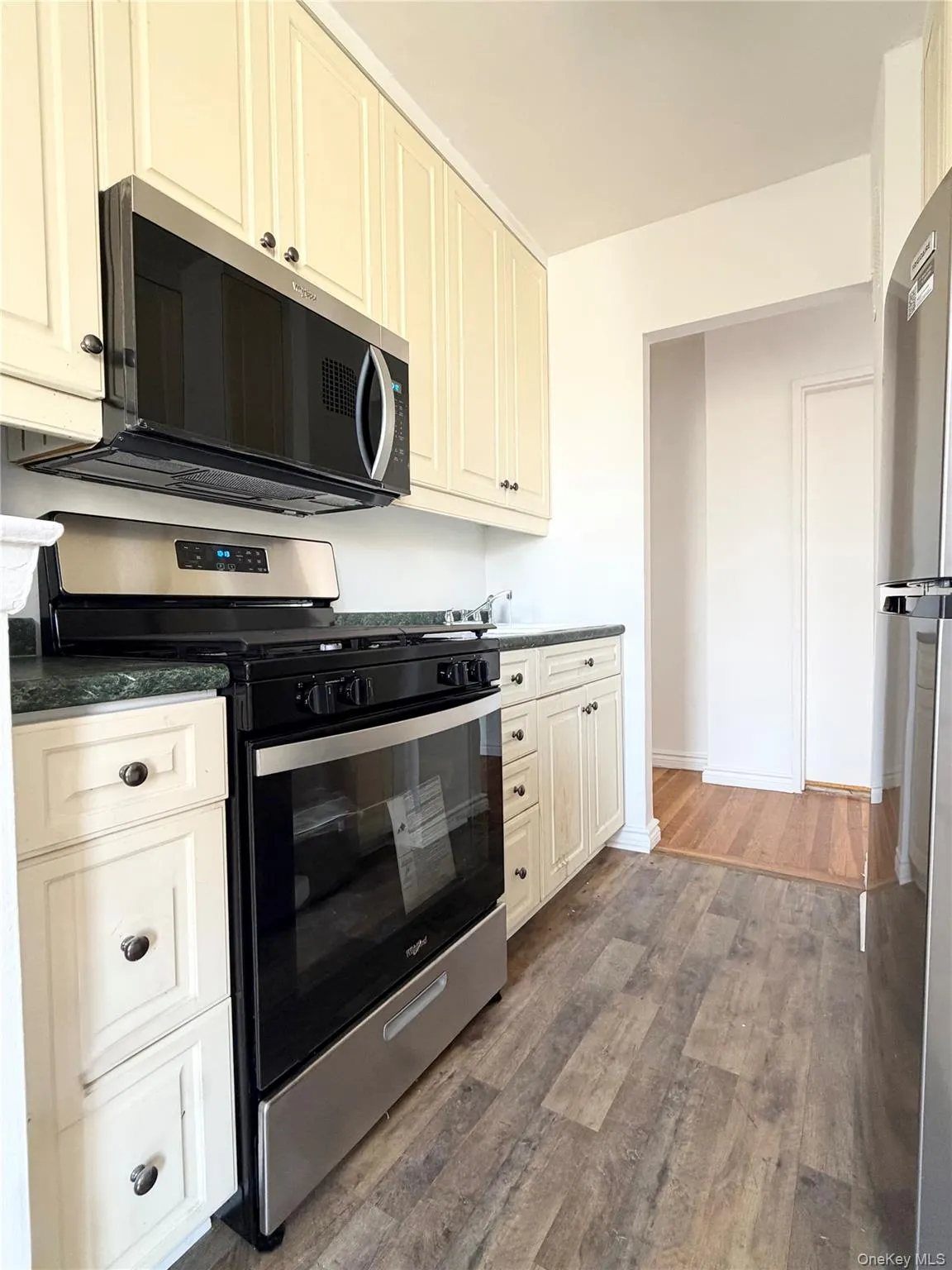 5715 Mosholu Avenue, New York, NY, 1 Bedroom Bedrooms, 4 Rooms Rooms,1 BathroomBathrooms,Residential Sale,For Rent,Mosholu,0,982866 5715 Mosholu Avenue, New York, NY, 1 Bedroom Bedrooms, 4 Rooms Rooms,1 BathroomBathrooms,Residential Sale,For Rent,Mosholu,0,982866