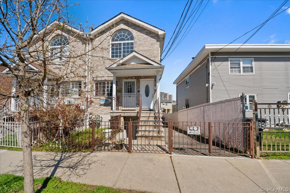 2948 Wickham Avenue, New York, NY, 3 Bedrooms Bedrooms, 5 Rooms Rooms,2 BathroomsBathrooms,Residential Lease,For Rent,Wickham,0,982871 2948 Wickham Avenue, New York, NY, 3 Bedrooms Bedrooms, 5 Rooms Rooms,2 BathroomsBathrooms,Residential Lease,For Rent,Wickham,0,982871