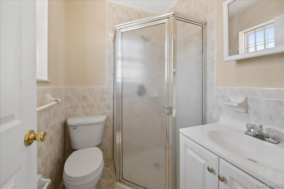 2948 Wickham Avenue, New York, NY, 3 Bedrooms Bedrooms, 5 Rooms Rooms,2 BathroomsBathrooms,Residential Lease,For Rent,Wickham,0,982871 2948 Wickham Avenue, New York, NY, 3 Bedrooms Bedrooms, 5 Rooms Rooms,2 BathroomsBathrooms,Residential Lease,For Rent,Wickham,0,982871