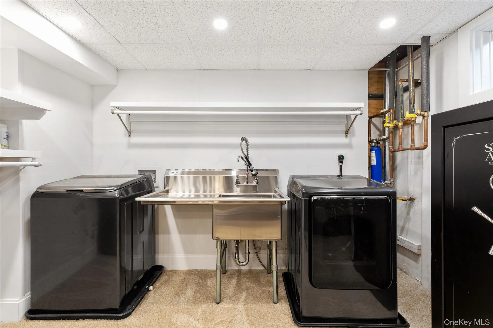 15 Edgemere Street, East Hampton, NY, 4 Bedrooms Bedrooms, 7 Rooms Rooms,4 BathroomsBathrooms,Residential,For Rent,Edgemere,0,982906 15 Edgemere Street, East Hampton, NY, 4 Bedrooms Bedrooms, 7 Rooms Rooms,4 BathroomsBathrooms,Residential,For Rent,Edgemere,0,982906