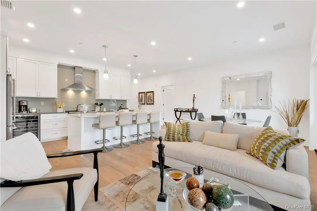 8 Boulevard, Pelham, NY, 3 Bedrooms Bedrooms, 6 Rooms Rooms,3 BathroomsBathrooms,Residential Lease,For Rent,Boulevard,0,982911 8 Boulevard, Pelham, NY, 3 Bedrooms Bedrooms, 6 Rooms Rooms,3 BathroomsBathrooms,Residential Lease,For Rent,Boulevard,0,982911