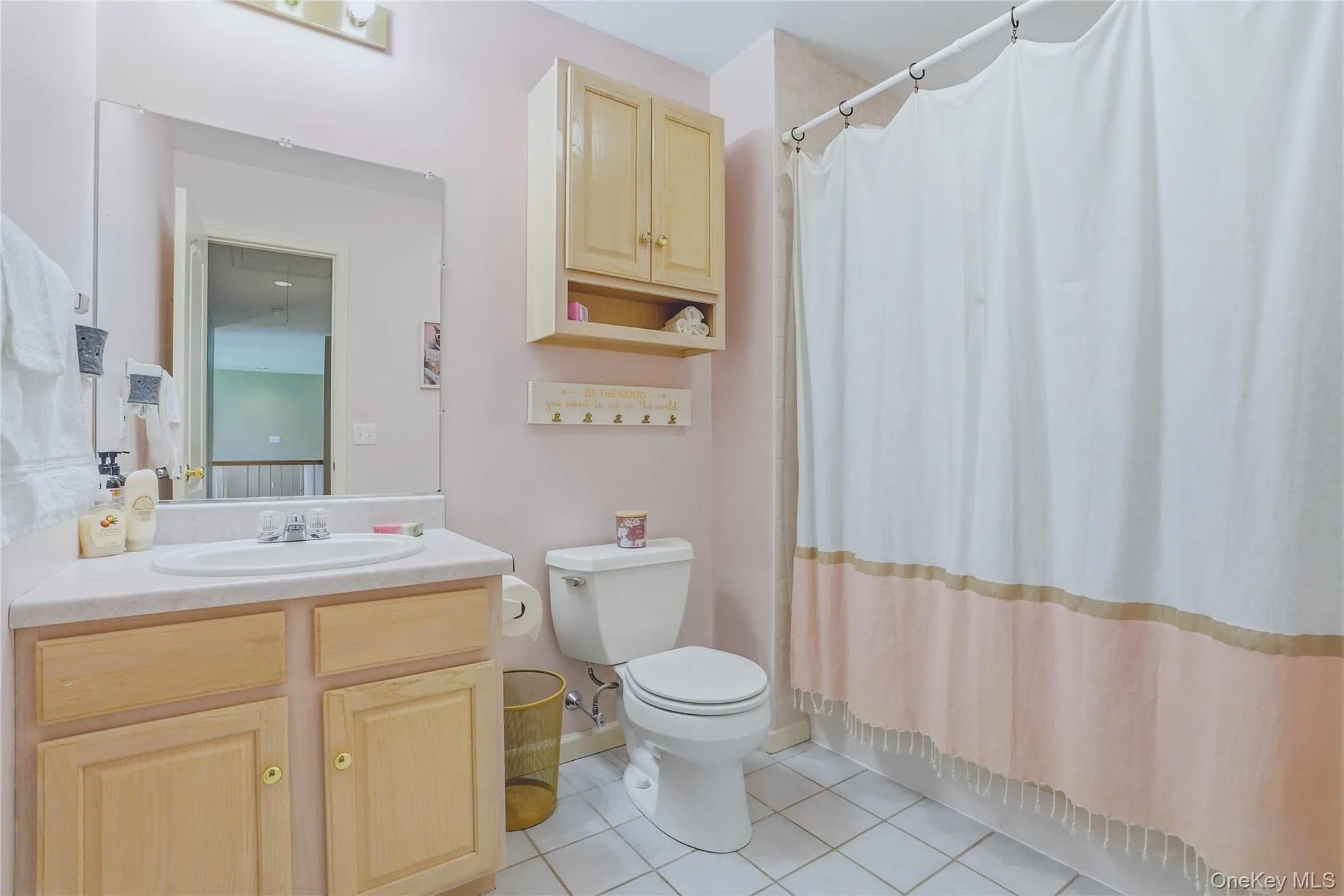 Full bathroom with tub/tiled shower - Second floor. Full bathroom with tub/tiled shower - Second floor.
