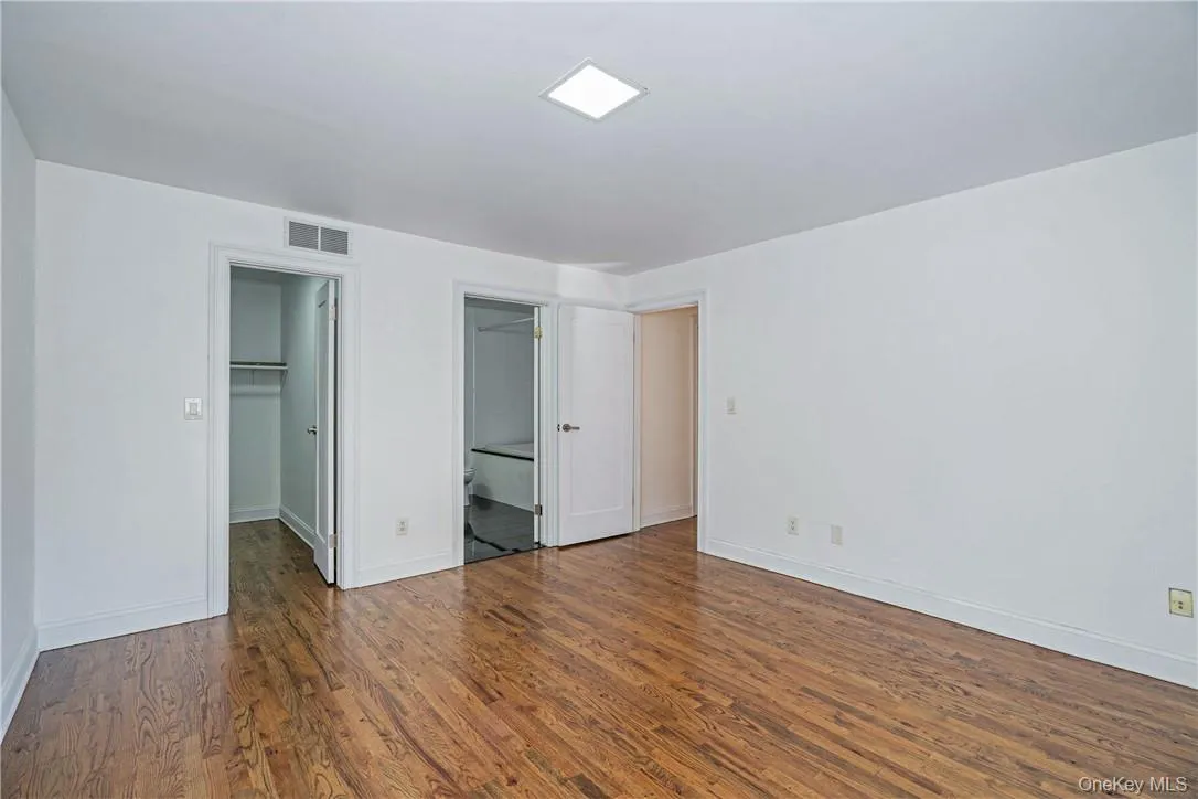 Primary Bedroom Suite Primary Bedroom Suite