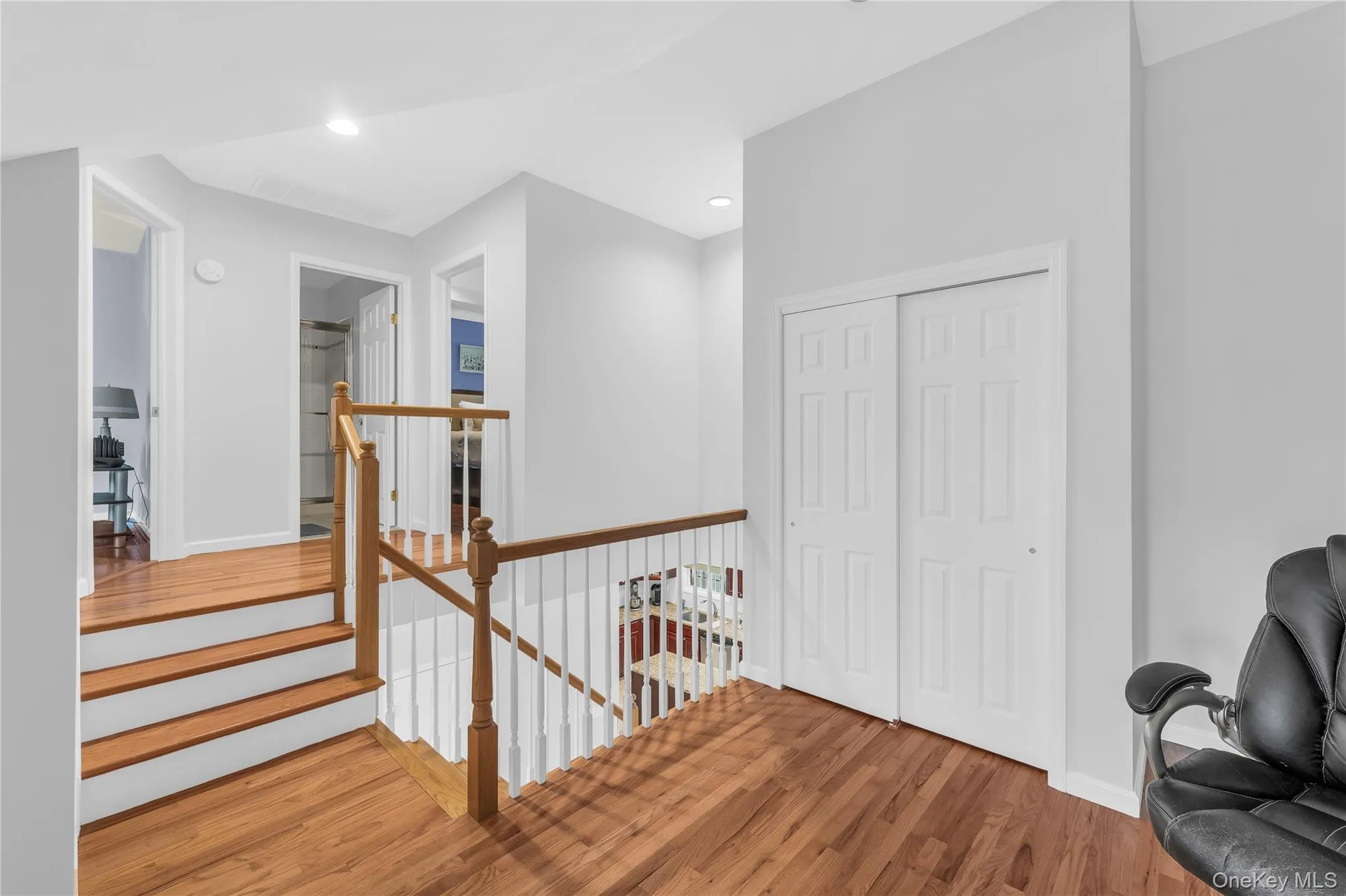 40 Eagle Circle, Islip, NY, 2 Bedrooms Bedrooms, 7 Rooms Rooms,2 BathroomsBathrooms,Residential,For Rent,Eagle,0,KEY982931 40 Eagle Circle, Islip, NY, 2 Bedrooms Bedrooms, 7 Rooms Rooms,2 BathroomsBathrooms,Residential,For Rent,Eagle,0,KEY982931
