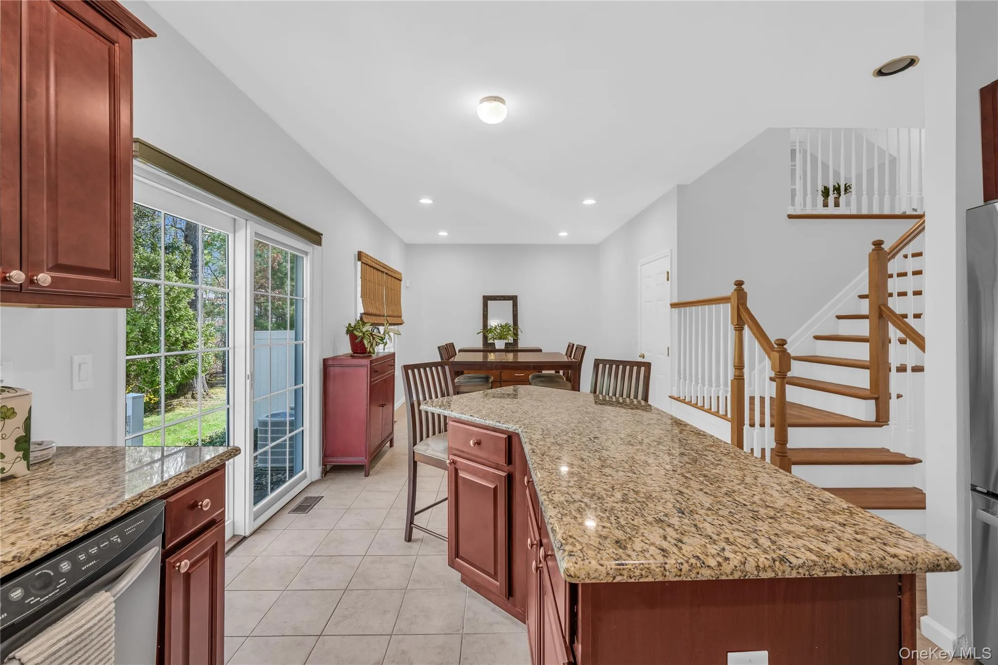 40 Eagle Circle, Islip, NY, 2 Bedrooms Bedrooms, 7 Rooms Rooms,2 BathroomsBathrooms,Residential,For Rent,Eagle,0,KEY982931 40 Eagle Circle, Islip, NY, 2 Bedrooms Bedrooms, 7 Rooms Rooms,2 BathroomsBathrooms,Residential,For Rent,Eagle,0,KEY982931