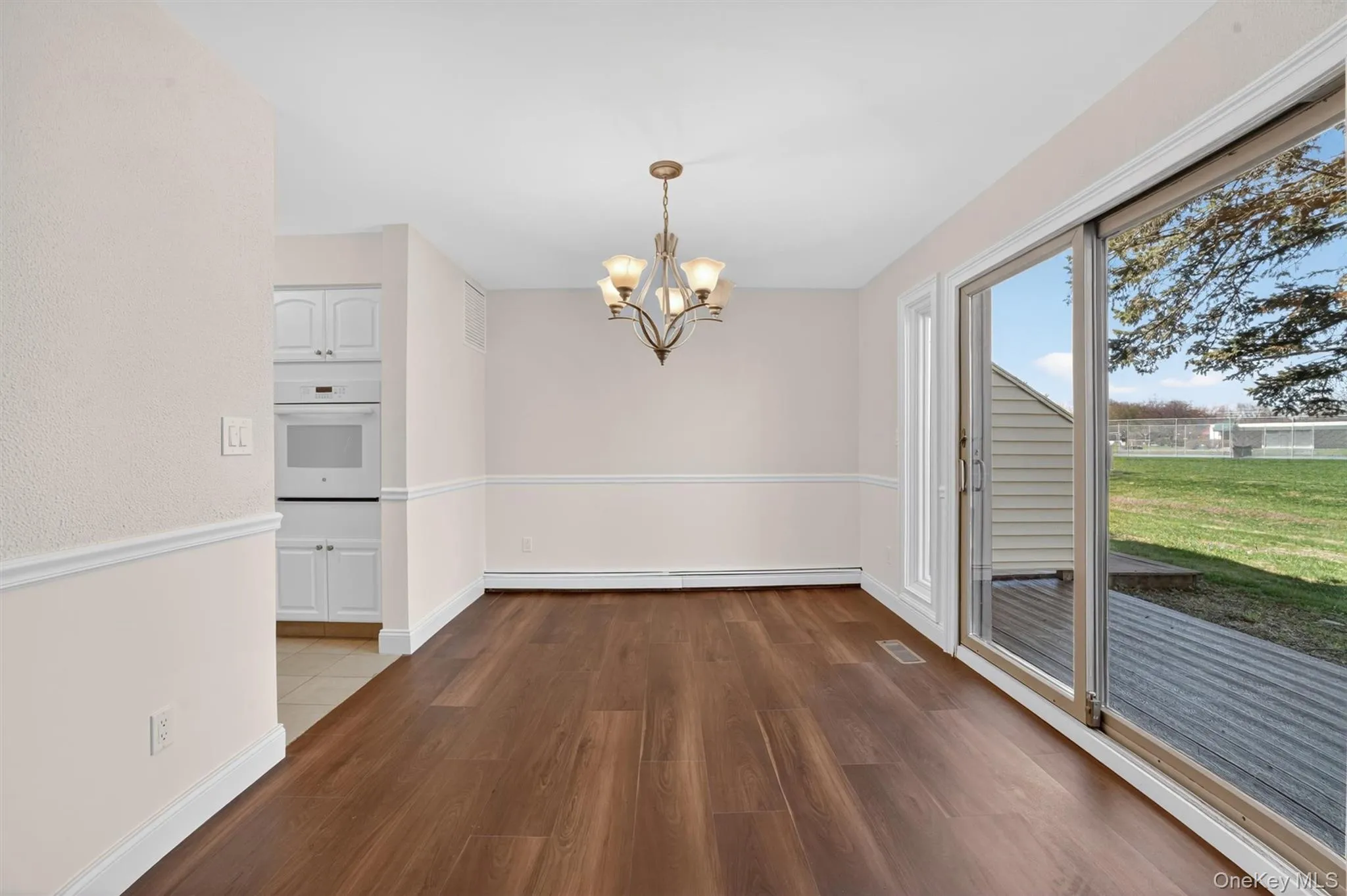51 Jefferson Oval, Yorktown, NY, 2 Bedrooms Bedrooms, 7 Rooms Rooms,2 BathroomsBathrooms,Residential,For Rent,Jefferson,0,982984 51 Jefferson Oval, Yorktown, NY, 2 Bedrooms Bedrooms, 7 Rooms Rooms,2 BathroomsBathrooms,Residential,For Rent,Jefferson,0,982984