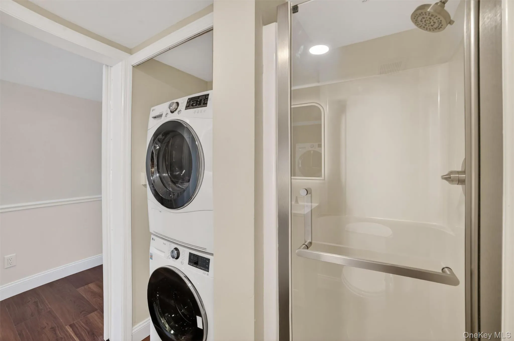 51 Jefferson Oval, Yorktown, NY, 2 Bedrooms Bedrooms, 7 Rooms Rooms,2 BathroomsBathrooms,Residential,For Rent,Jefferson,0,982984 51 Jefferson Oval, Yorktown, NY, 2 Bedrooms Bedrooms, 7 Rooms Rooms,2 BathroomsBathrooms,Residential,For Rent,Jefferson,0,982984