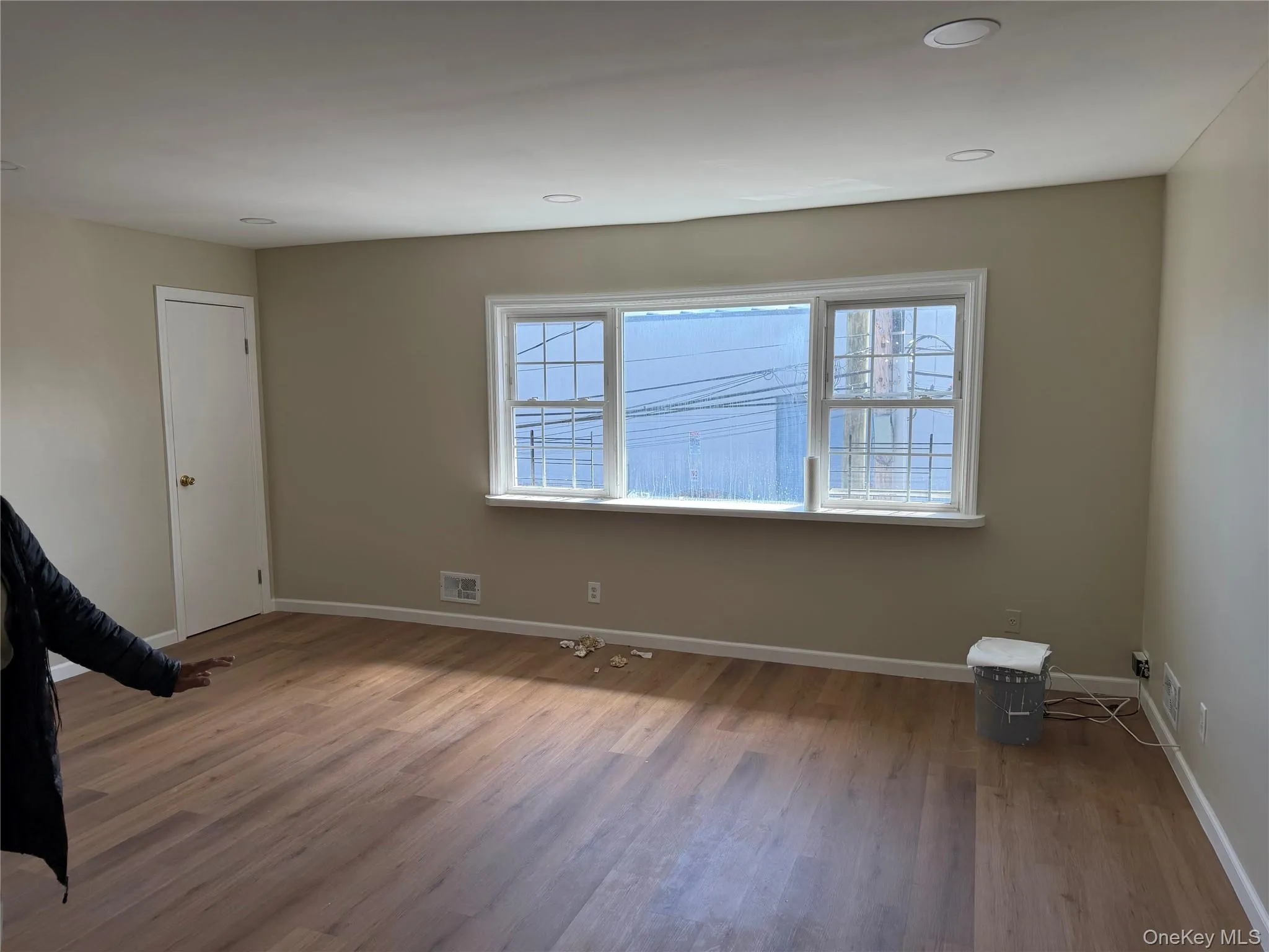 14578 226th Street, New York, NY, 3 Bedrooms Bedrooms, 7 Rooms Rooms,1 BathroomBathrooms,Residential Lease,For Rent,226th,0,982992 14578 226th Street, New York, NY, 3 Bedrooms Bedrooms, 7 Rooms Rooms,1 BathroomBathrooms,Residential Lease,For Rent,226th,0,982992