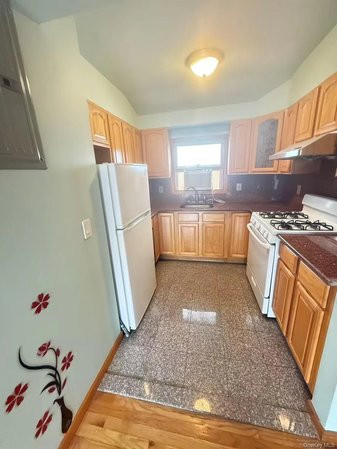 6467 229th Street, New York, NY, 2 Bedrooms Bedrooms, 5 Rooms Rooms,1 BathroomBathrooms,Residential Lease,For Rent,229th,0,983014 6467 229th Street, New York, NY, 2 Bedrooms Bedrooms, 5 Rooms Rooms,1 BathroomBathrooms,Residential Lease,For Rent,229th,0,983014