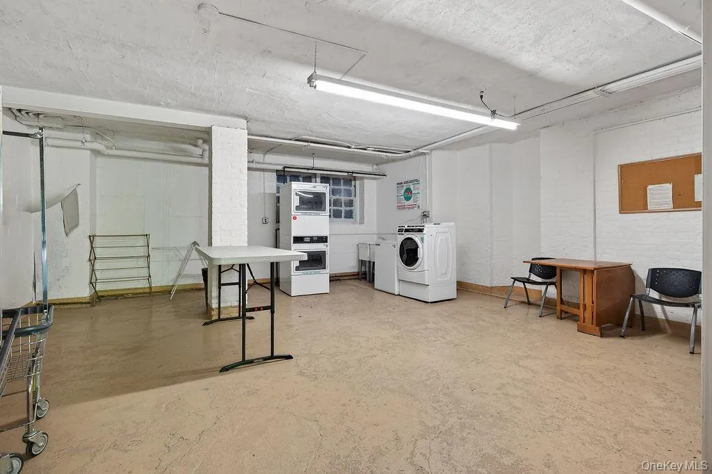 The laundry is in the same building! The laundry is in the same building!