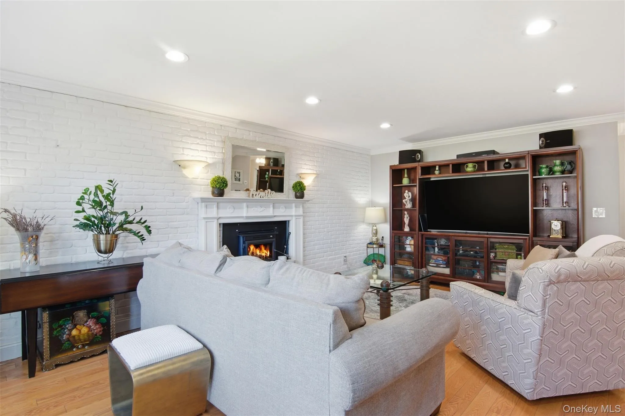 268 Curtis Avenue, North Hempstead, NY, 4 Bedrooms Bedrooms, 7 Rooms Rooms,2 BathroomsBathrooms,Residential,For Rent,Curtis,0,983023 268 Curtis Avenue, North Hempstead, NY, 4 Bedrooms Bedrooms, 7 Rooms Rooms,2 BathroomsBathrooms,Residential,For Rent,Curtis,0,983023