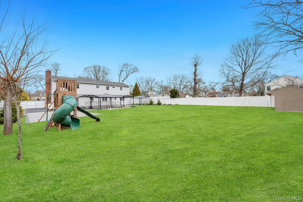 10 Winnetica Lane, Islip, NY, 8 Bedrooms Bedrooms, 10 Rooms Rooms,4 BathroomsBathrooms,Residential,For Rent,Winnetica,0,983024 10 Winnetica Lane, Islip, NY, 8 Bedrooms Bedrooms, 10 Rooms Rooms,4 BathroomsBathrooms,Residential,For Rent,Winnetica,0,983024