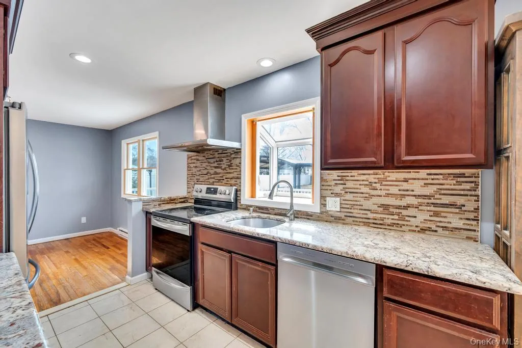 10 Winnetica Lane, Islip, NY, 8 Bedrooms Bedrooms, 10 Rooms Rooms,4 BathroomsBathrooms,Residential,For Rent,Winnetica,0,983024 10 Winnetica Lane, Islip, NY, 8 Bedrooms Bedrooms, 10 Rooms Rooms,4 BathroomsBathrooms,Residential,For Rent,Winnetica,0,983024