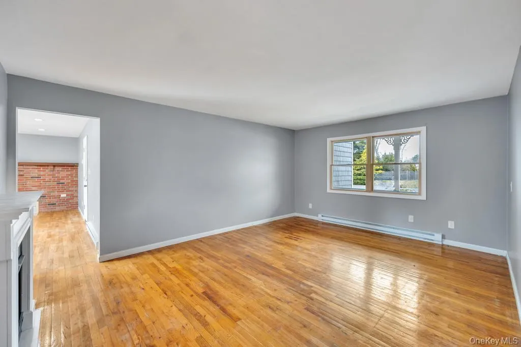 10 Winnetica Lane, Islip, NY, 8 Bedrooms Bedrooms, 10 Rooms Rooms,4 BathroomsBathrooms,Residential,For Rent,Winnetica,0,983024 10 Winnetica Lane, Islip, NY, 8 Bedrooms Bedrooms, 10 Rooms Rooms,4 BathroomsBathrooms,Residential,For Rent,Winnetica,0,983024
