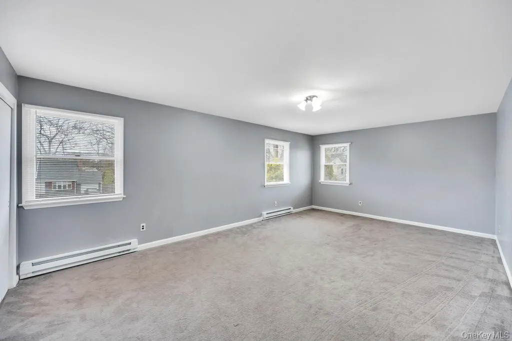 10 Winnetica Lane, Islip, NY, 8 Bedrooms Bedrooms, 10 Rooms Rooms,4 BathroomsBathrooms,Residential,For Rent,Winnetica,0,983024 10 Winnetica Lane, Islip, NY, 8 Bedrooms Bedrooms, 10 Rooms Rooms,4 BathroomsBathrooms,Residential,For Rent,Winnetica,0,983024