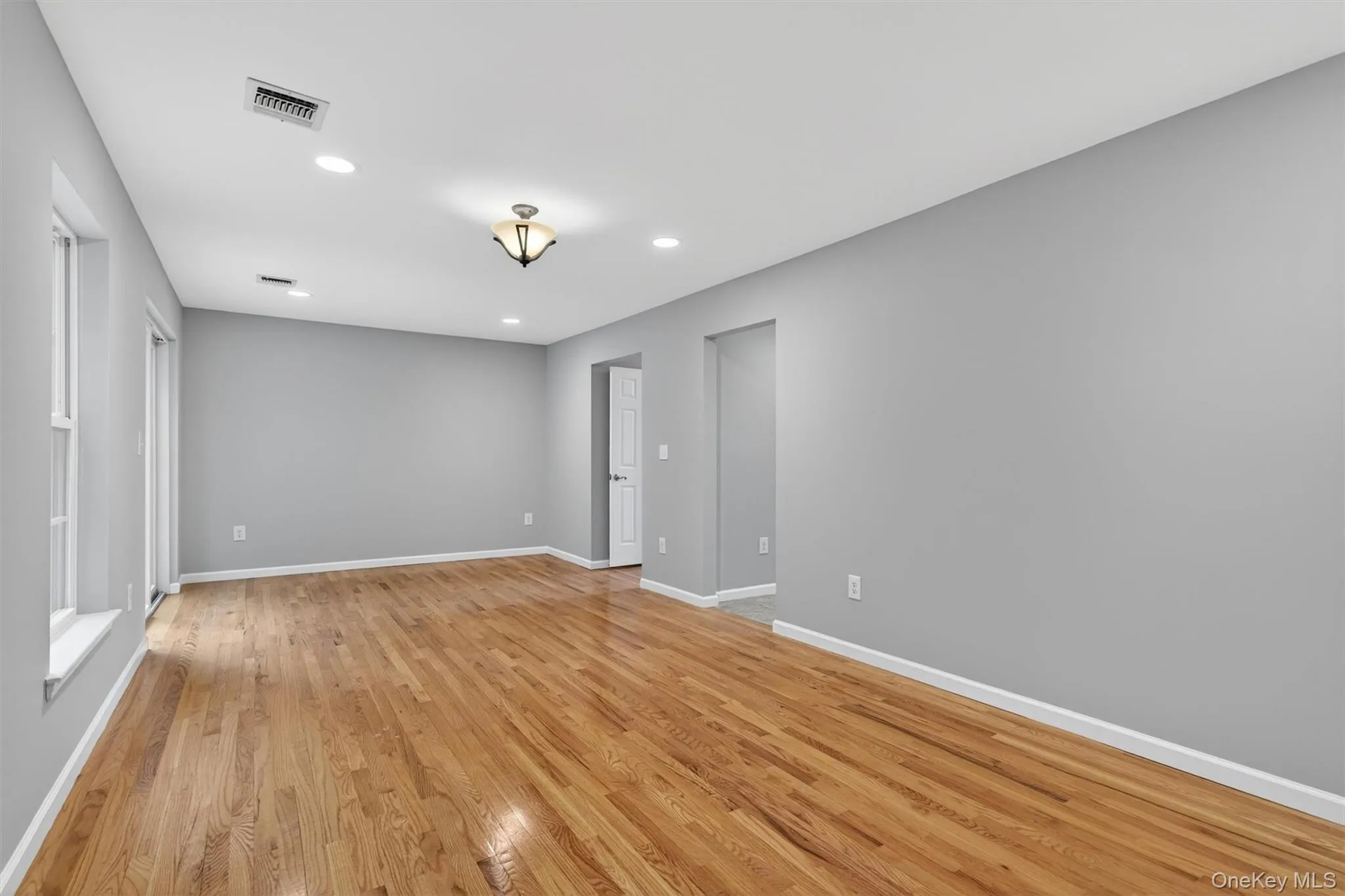 16 Railroad Avenue, Haverstraw, NY, 3 Bedrooms Bedrooms, 11 Rooms Rooms,3 BathroomsBathrooms,Residential Lease,For Rent,Railroad,0,983039 16 Railroad Avenue, Haverstraw, NY, 3 Bedrooms Bedrooms, 11 Rooms Rooms,3 BathroomsBathrooms,Residential Lease,For Rent,Railroad,0,983039