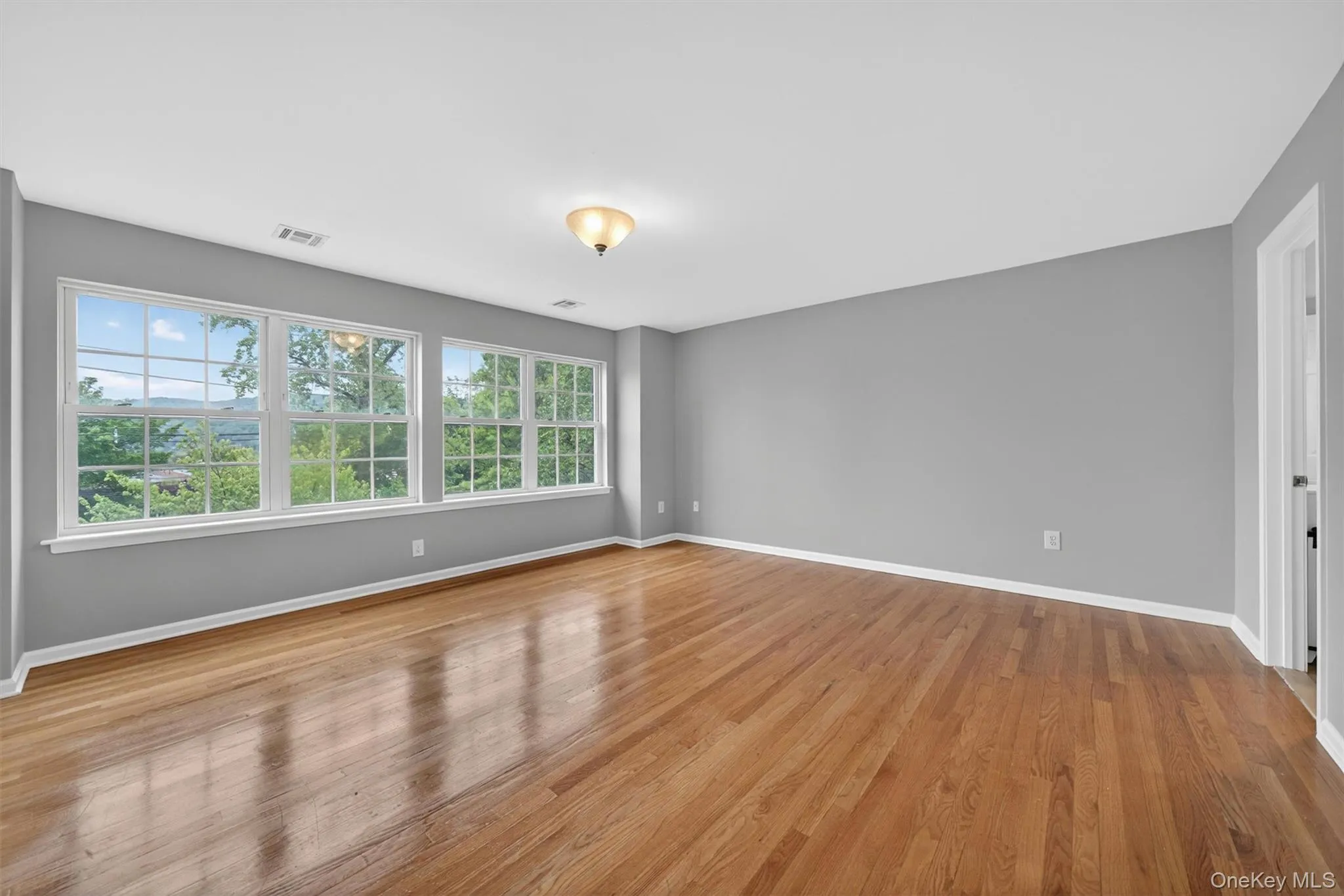 16 Railroad Avenue, Haverstraw, NY, 3 Bedrooms Bedrooms, 11 Rooms Rooms,3 BathroomsBathrooms,Residential Lease,For Rent,Railroad,0,983039 16 Railroad Avenue, Haverstraw, NY, 3 Bedrooms Bedrooms, 11 Rooms Rooms,3 BathroomsBathrooms,Residential Lease,For Rent,Railroad,0,983039