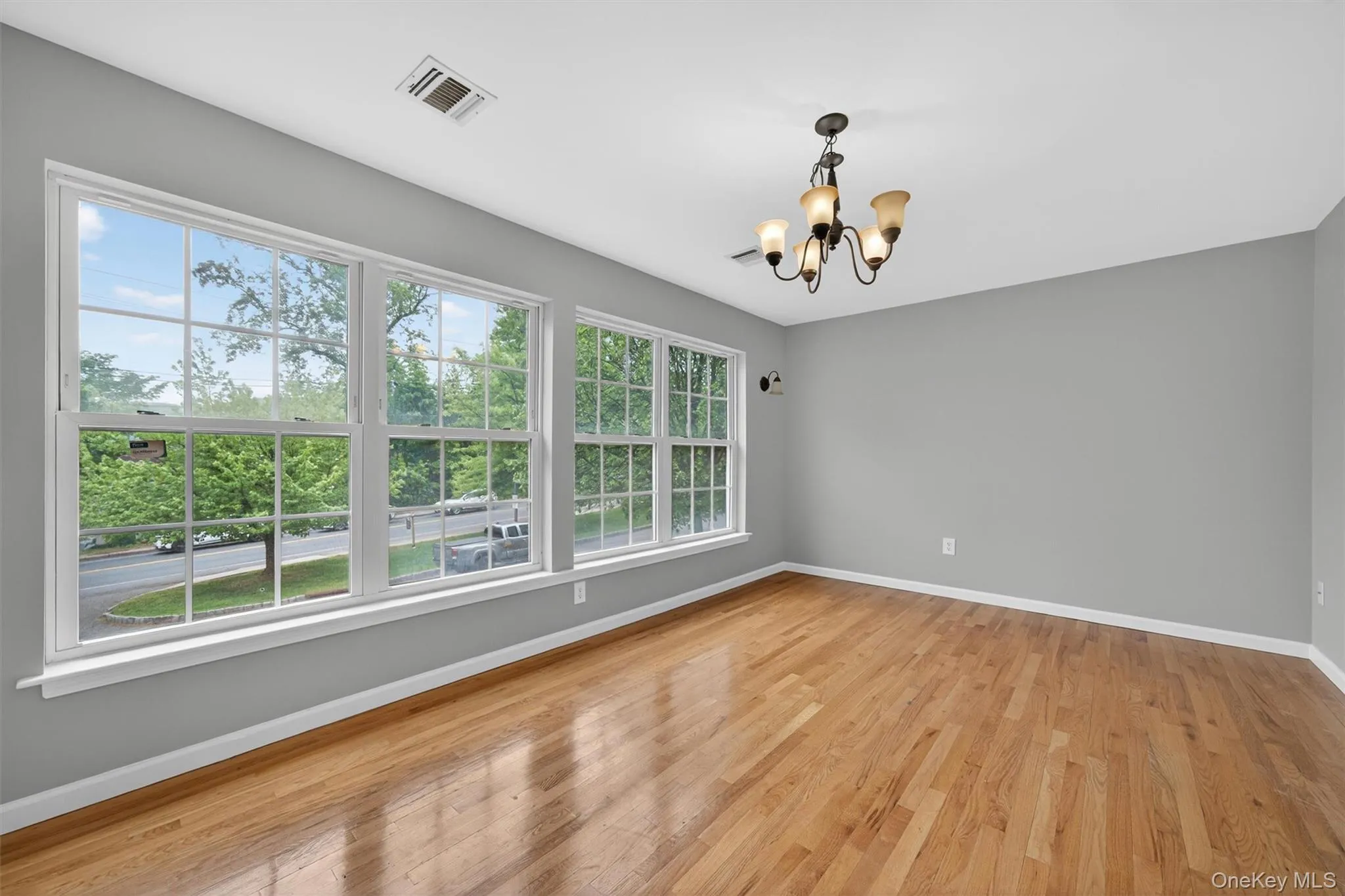 16 Railroad Avenue, Haverstraw, NY, 3 Bedrooms Bedrooms, 11 Rooms Rooms,3 BathroomsBathrooms,Residential Lease,For Rent,Railroad,0,983039 16 Railroad Avenue, Haverstraw, NY, 3 Bedrooms Bedrooms, 11 Rooms Rooms,3 BathroomsBathrooms,Residential Lease,For Rent,Railroad,0,983039