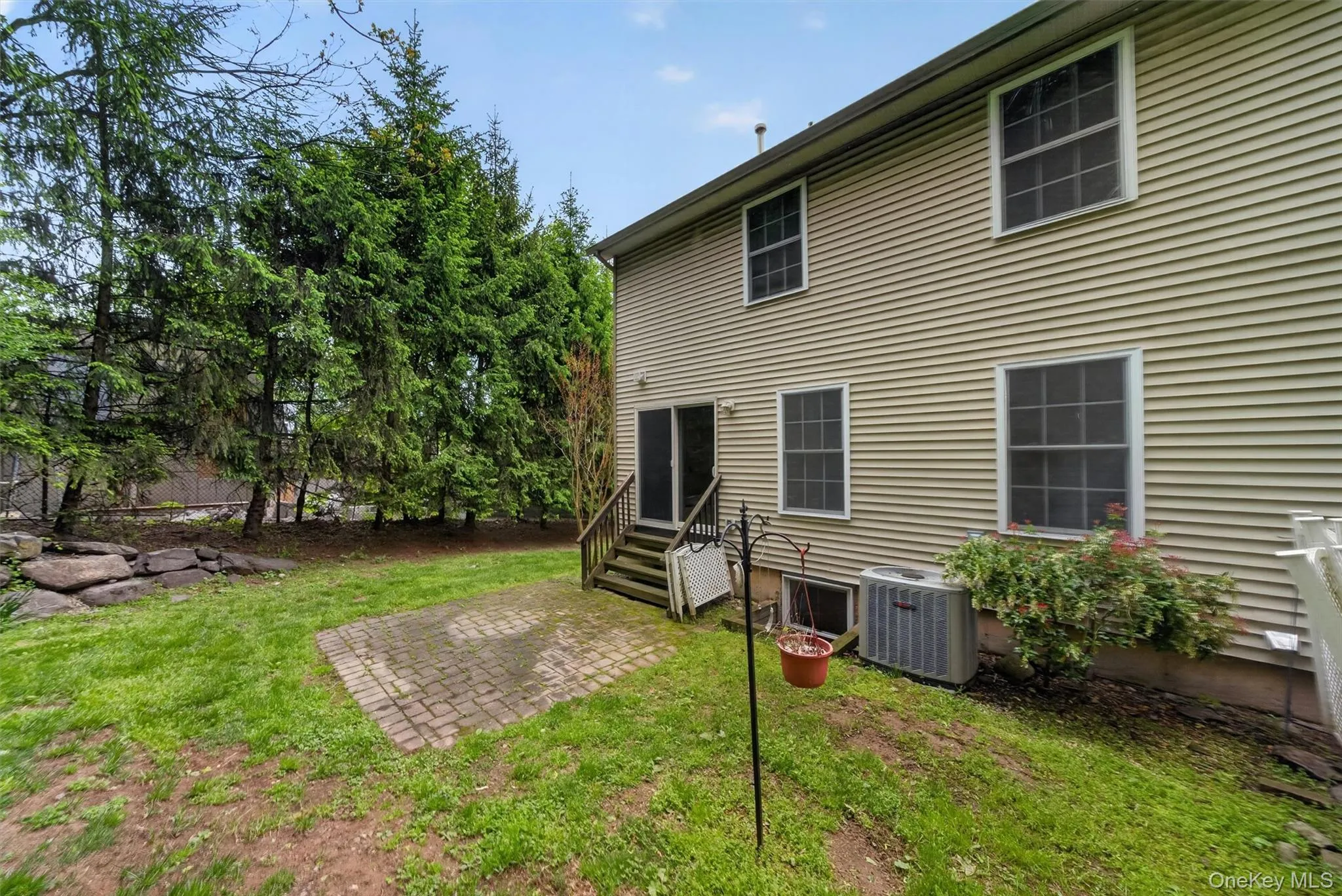 16 Railroad Avenue, Haverstraw, NY, 3 Bedrooms Bedrooms, 11 Rooms Rooms,3 BathroomsBathrooms,Residential Lease,For Rent,Railroad,0,983039 16 Railroad Avenue, Haverstraw, NY, 3 Bedrooms Bedrooms, 11 Rooms Rooms,3 BathroomsBathrooms,Residential Lease,For Rent,Railroad,0,983039