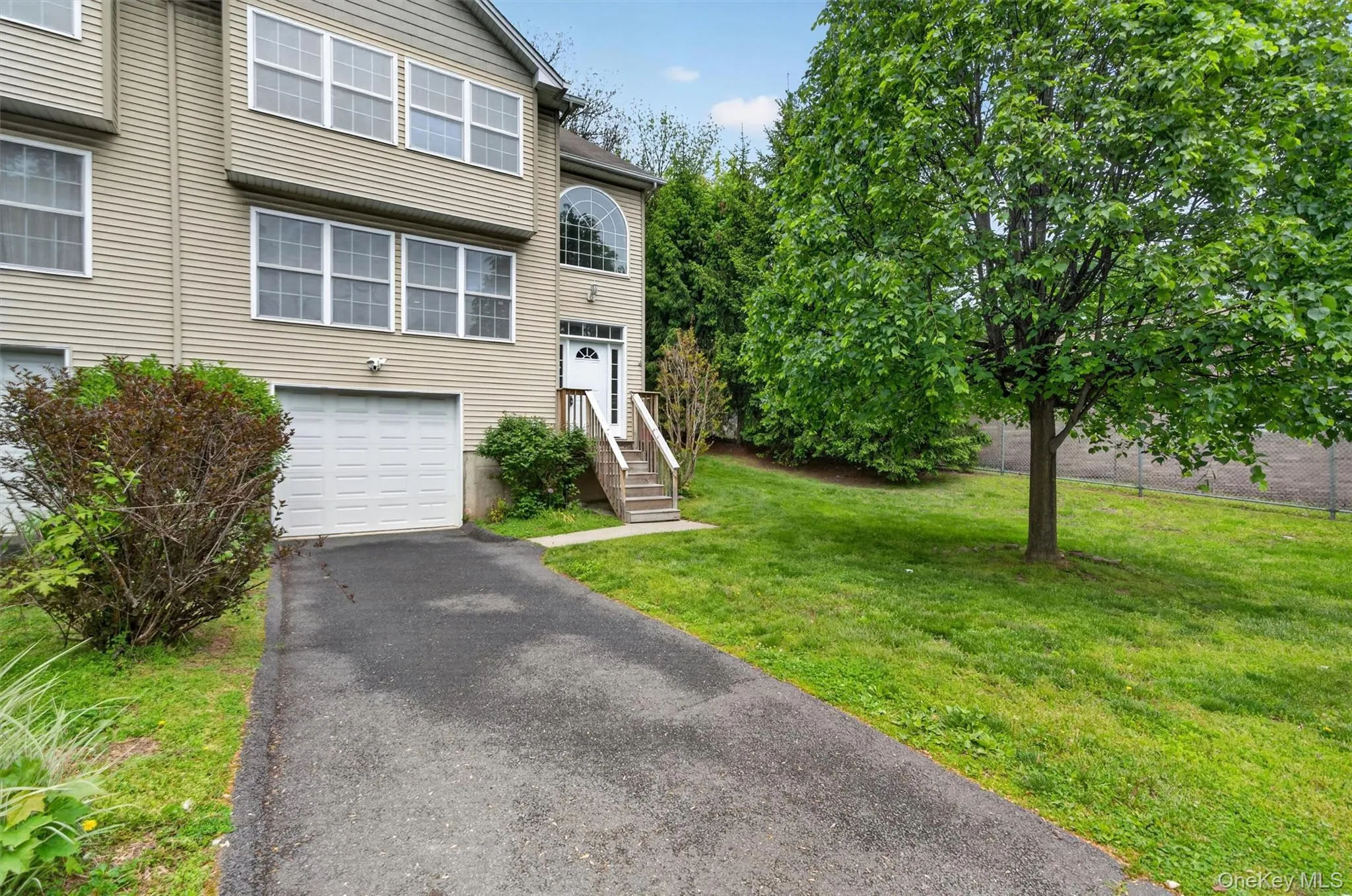 16 Railroad Avenue, Haverstraw, NY, 3 Bedrooms Bedrooms, 11 Rooms Rooms,3 BathroomsBathrooms,Residential Lease,For Rent,Railroad,0,983039 16 Railroad Avenue, Haverstraw, NY, 3 Bedrooms Bedrooms, 11 Rooms Rooms,3 BathroomsBathrooms,Residential Lease,For Rent,Railroad,0,983039