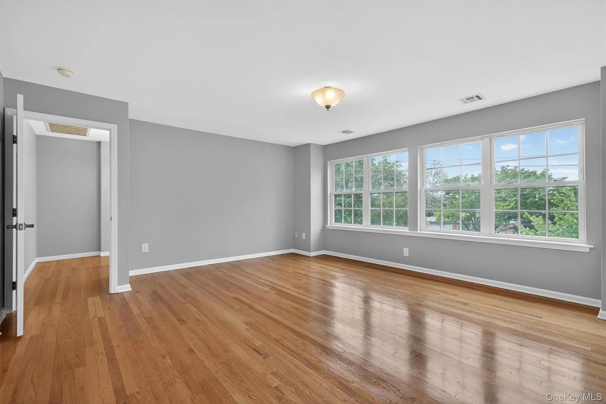 16 Railroad Avenue, Haverstraw, NY, 3 Bedrooms Bedrooms, 11 Rooms Rooms,3 BathroomsBathrooms,Residential Lease,For Rent,Railroad,0,983039 16 Railroad Avenue, Haverstraw, NY, 3 Bedrooms Bedrooms, 11 Rooms Rooms,3 BathroomsBathrooms,Residential Lease,For Rent,Railroad,0,983039