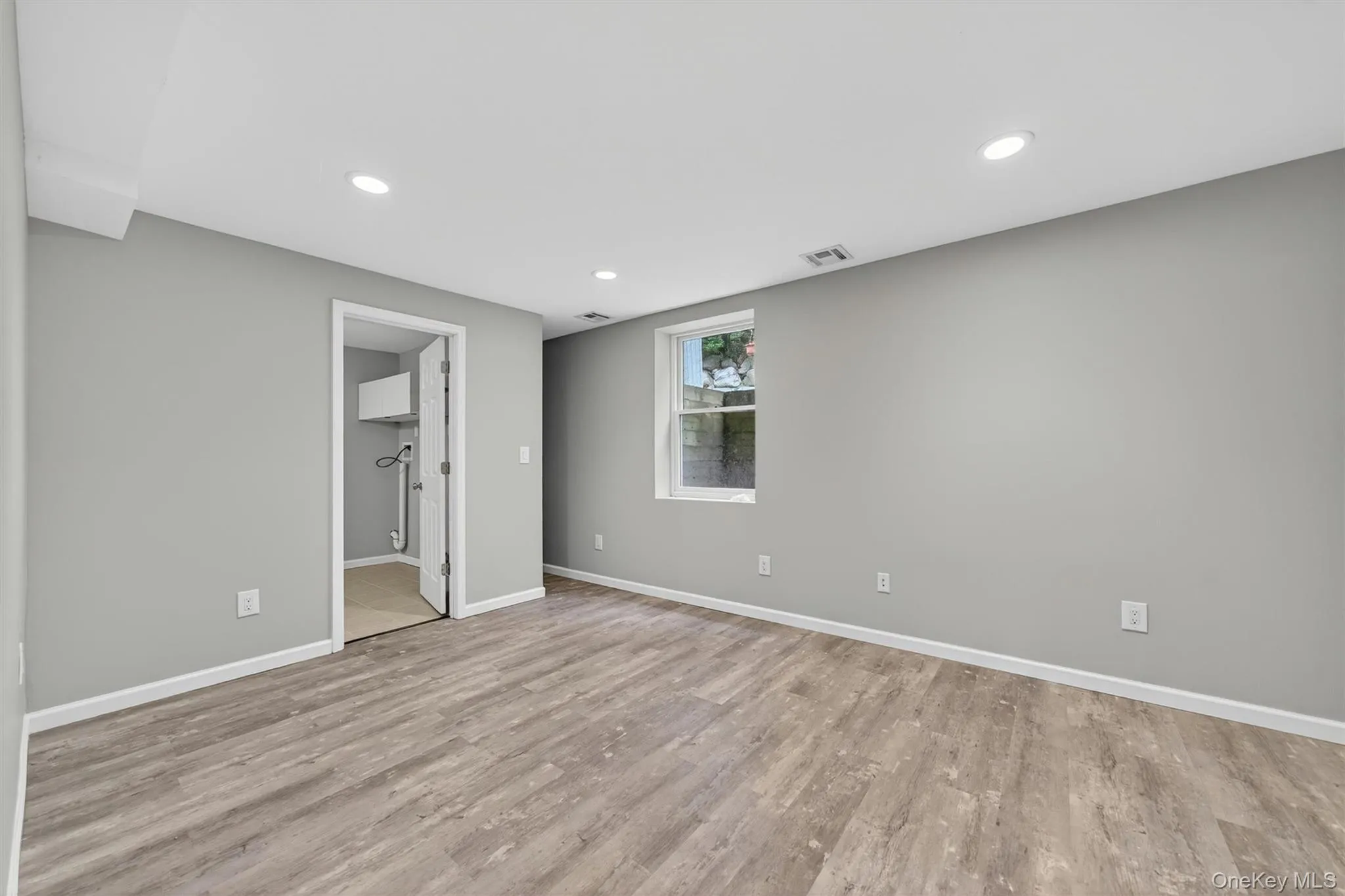 16 Railroad Avenue, Haverstraw, NY, 3 Bedrooms Bedrooms, 11 Rooms Rooms,3 BathroomsBathrooms,Residential Lease,For Rent,Railroad,0,983039 16 Railroad Avenue, Haverstraw, NY, 3 Bedrooms Bedrooms, 11 Rooms Rooms,3 BathroomsBathrooms,Residential Lease,For Rent,Railroad,0,983039