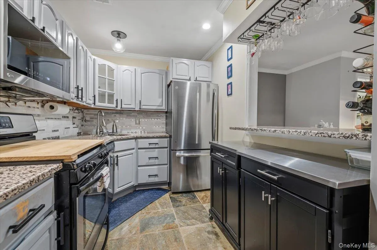 190 Lake Pointe Circle, Brookhaven, NY, 2 Bedrooms Bedrooms, 4 Rooms Rooms,1 BathroomBathrooms,Residential,For Rent,Lake Pointe,0,983086 190 Lake Pointe Circle, Brookhaven, NY, 2 Bedrooms Bedrooms, 4 Rooms Rooms,1 BathroomBathrooms,Residential,For Rent,Lake Pointe,0,983086