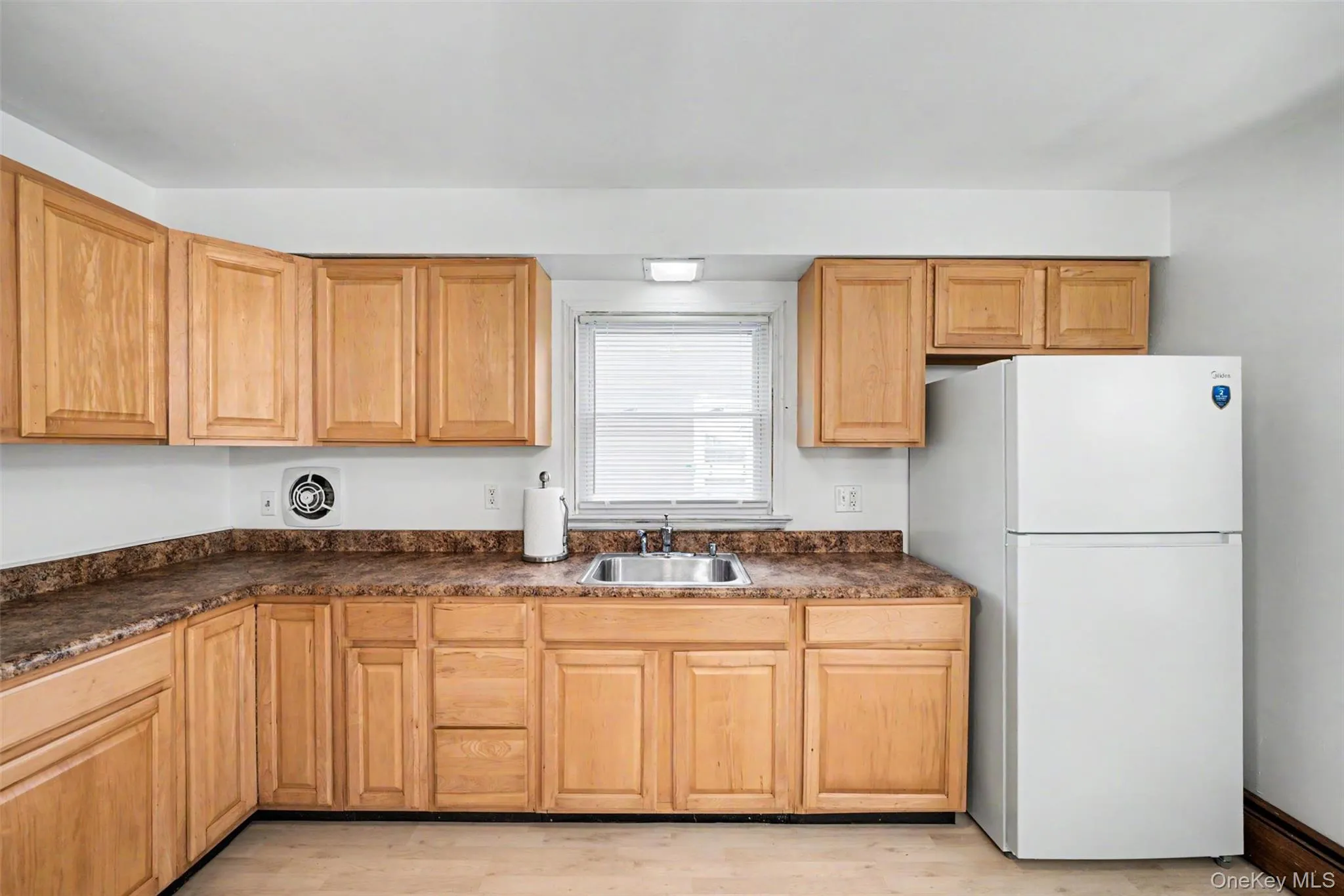 New cabinets, appliances, counters and floors! New cabinets, appliances, counters and floors!
