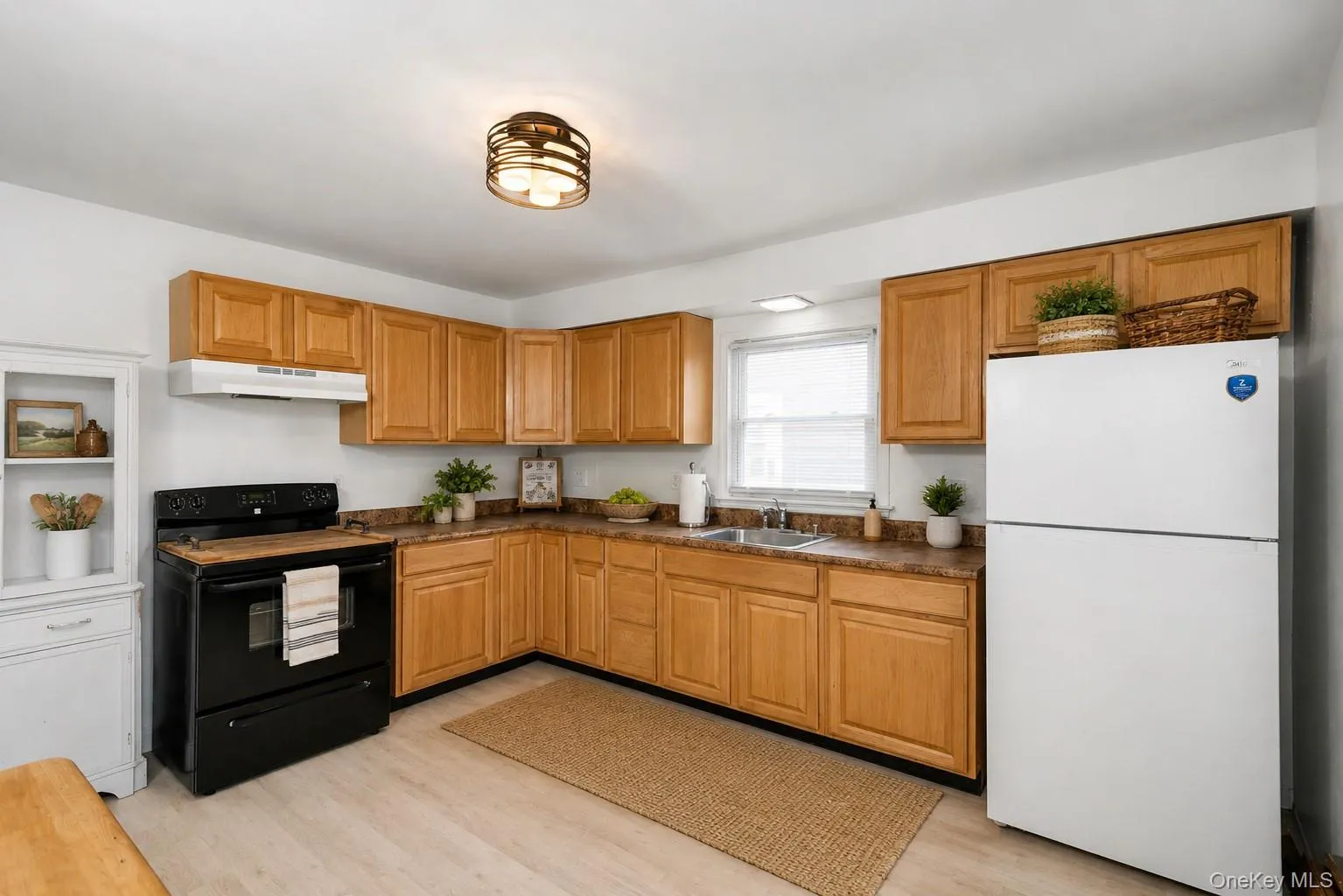 There is a large eat in kitchen There is a large eat in kitchen